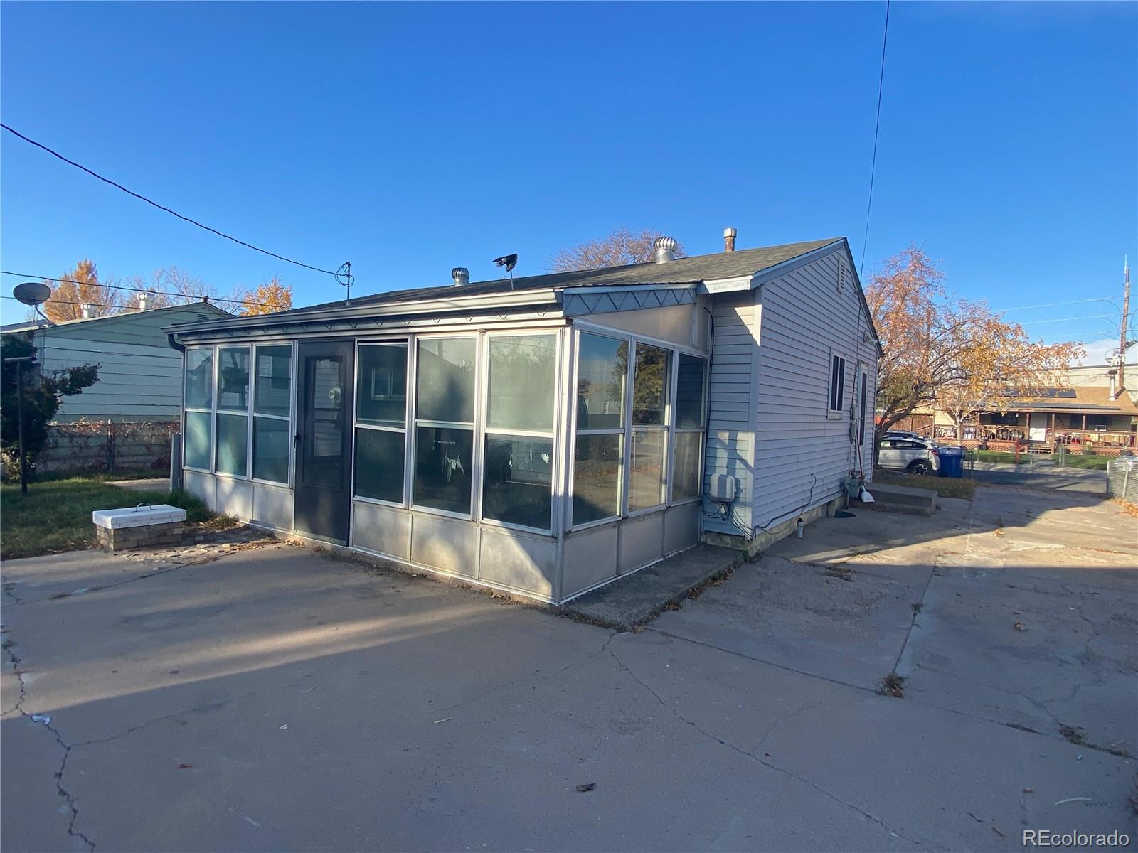 7940 Hollywood Street