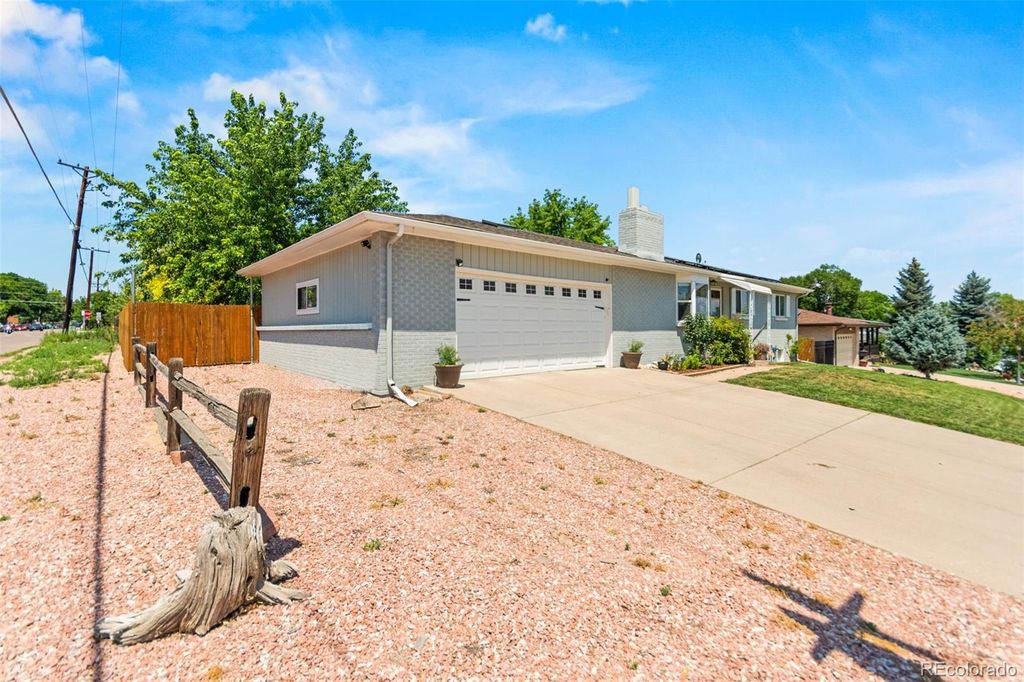 Photo of 3397 W Tanforan Drive, Englewood, CO 80110 (MLS # 6738863)