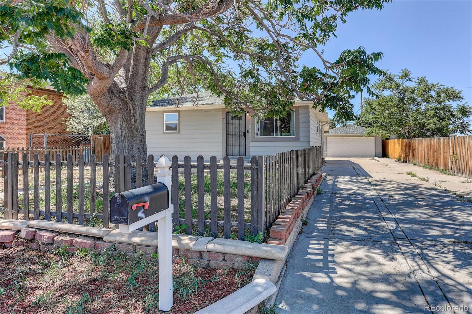 5715 Niagara Street