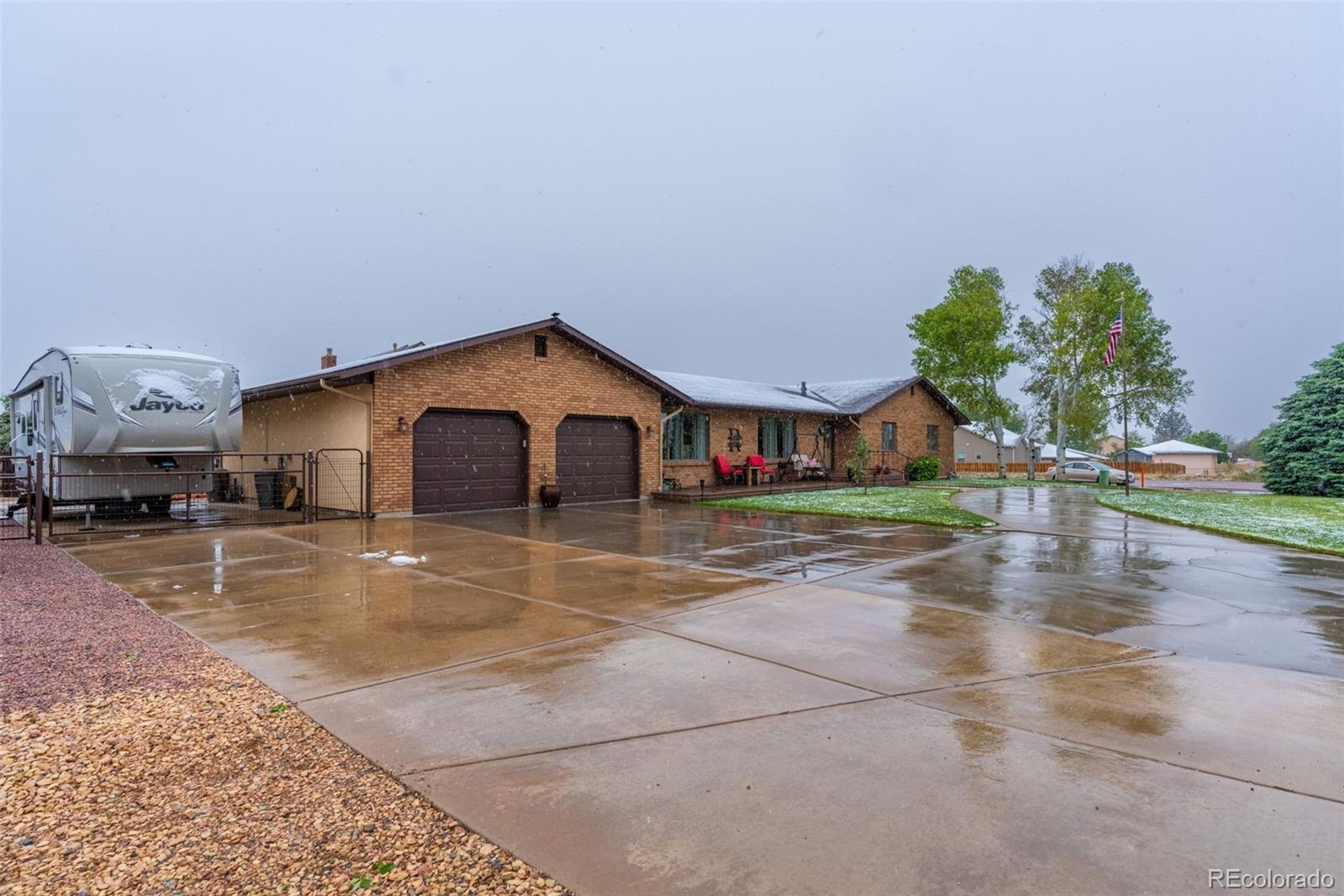 444 S Hahns Peak Avenue