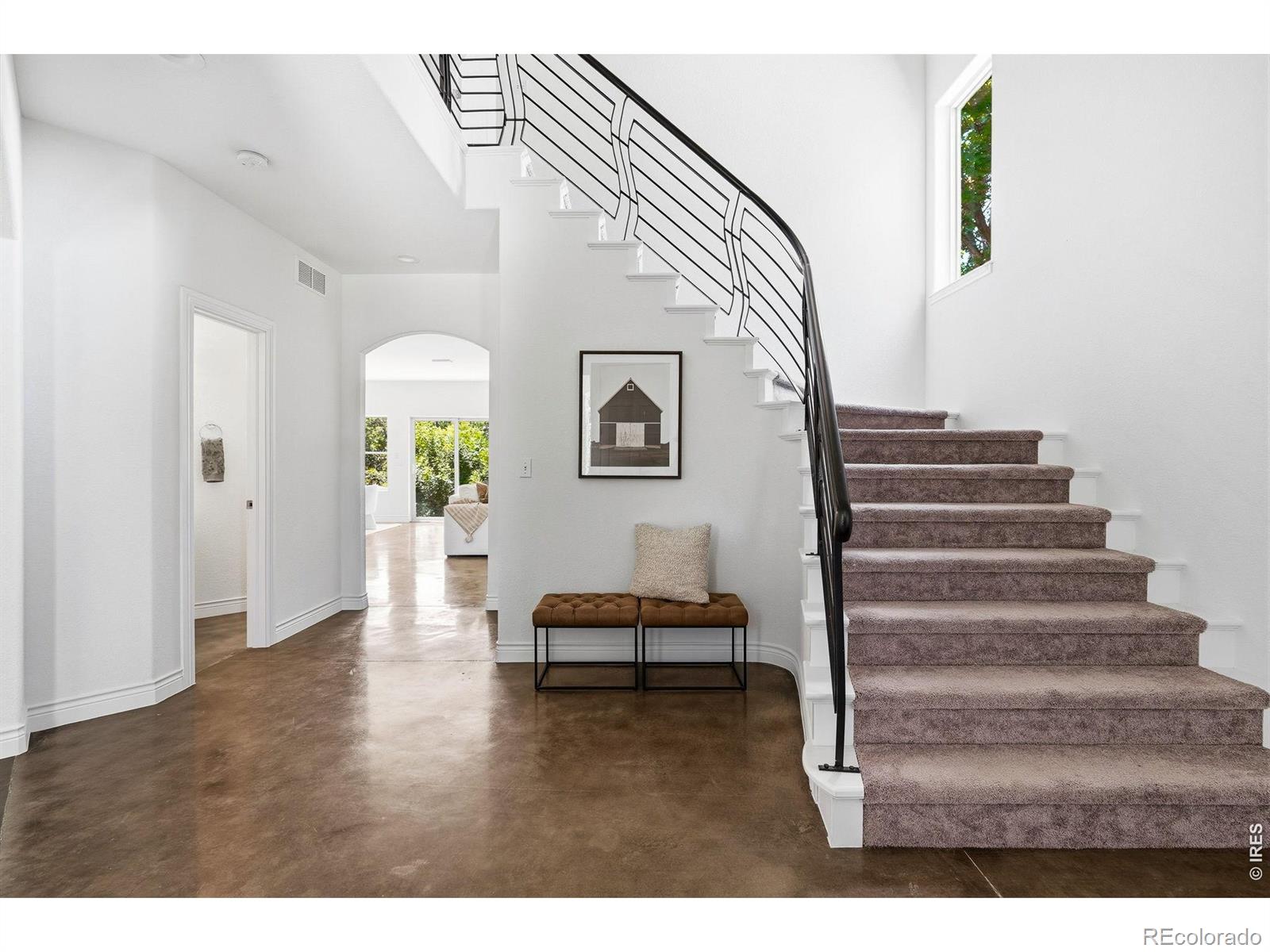 2554 Dutch Court