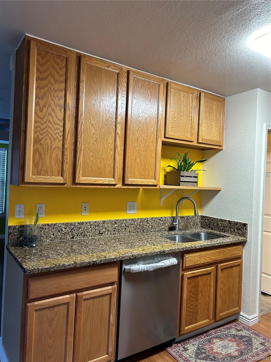 16984 E Wyoming Drive