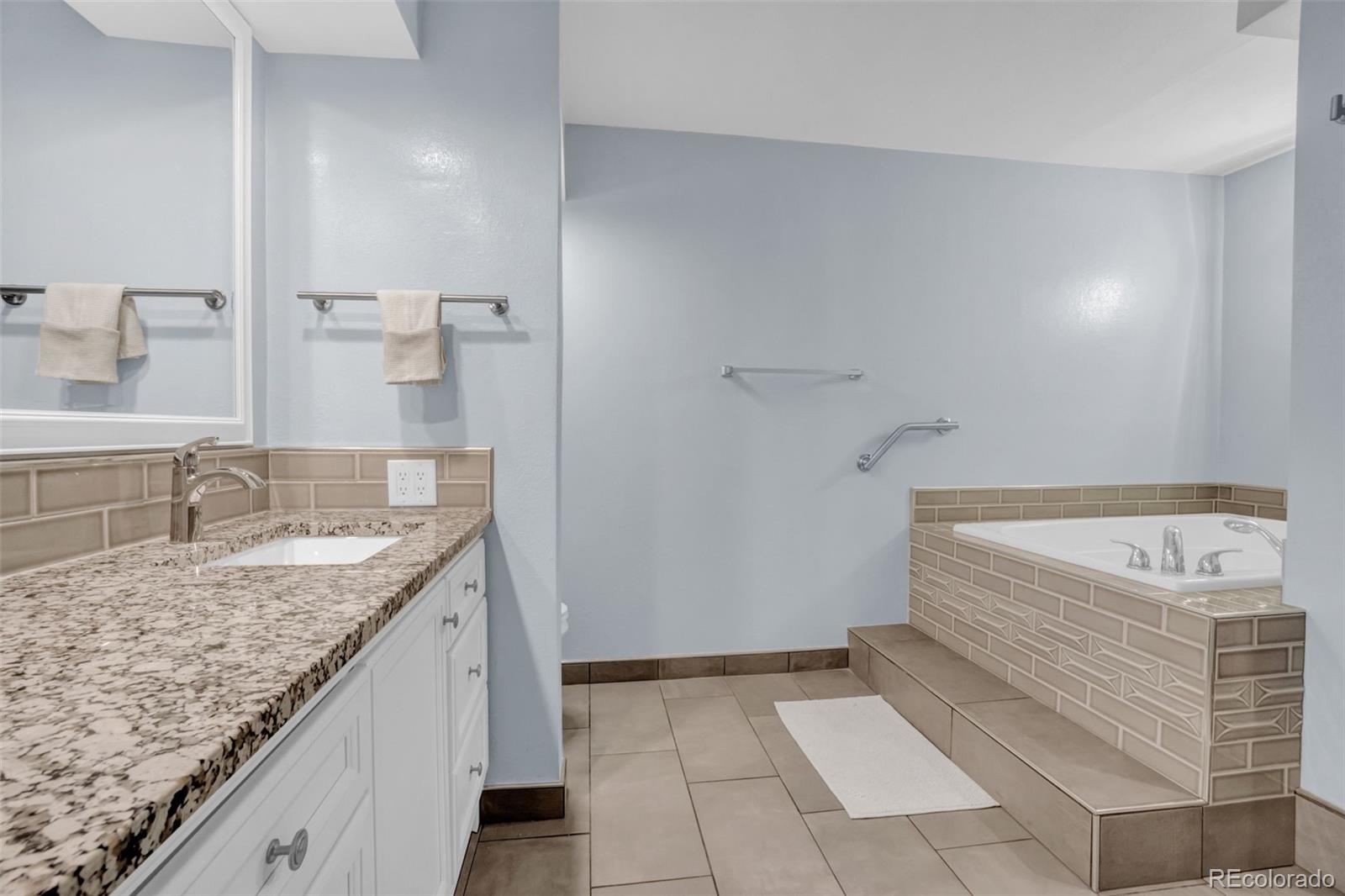 7255 E Quincy Avenue 309