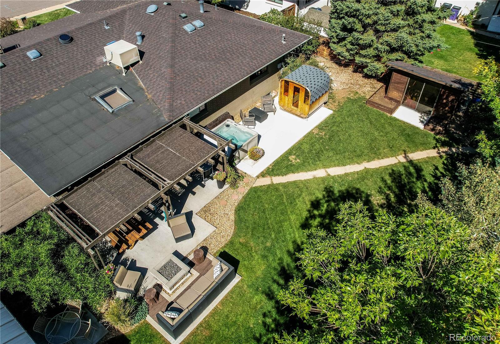 3532 S Eudora Way