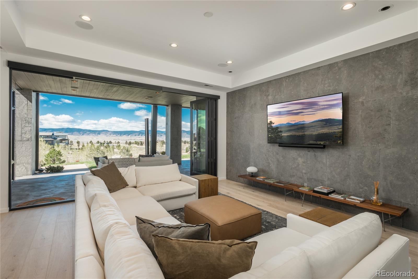 502 Emberglow Ln, Highlands Ranch, CO, 80126, USA, 4 Bedrooms Bedrooms, ,7 BathroomsBathrooms,Residential,Contingent,502 Emberglow Ln,3657674