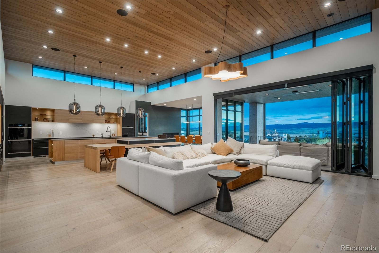 502 Emberglow Ln, Highlands Ranch, CO, 80126, USA, 4 Bedrooms Bedrooms, ,7 BathroomsBathrooms,Residential,Contingent,502 Emberglow Ln,3657674