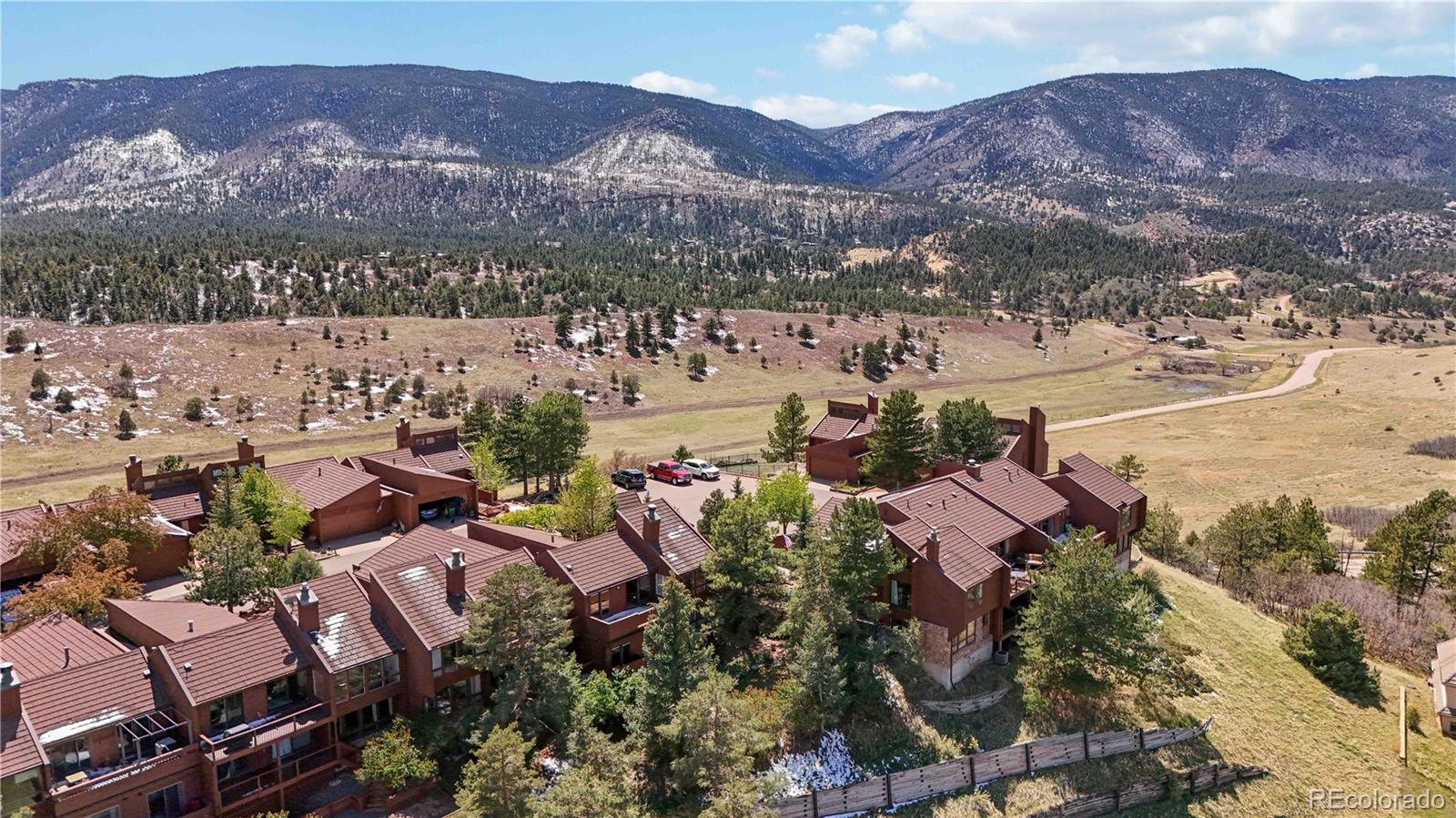 4535 Sentinel Rock