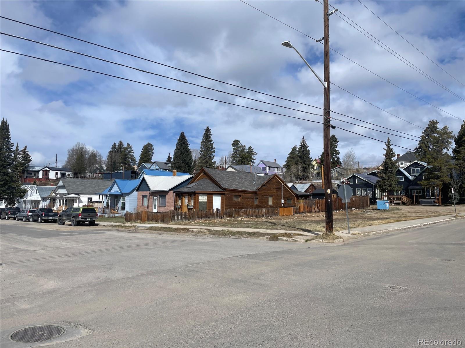 200 W 7th Street