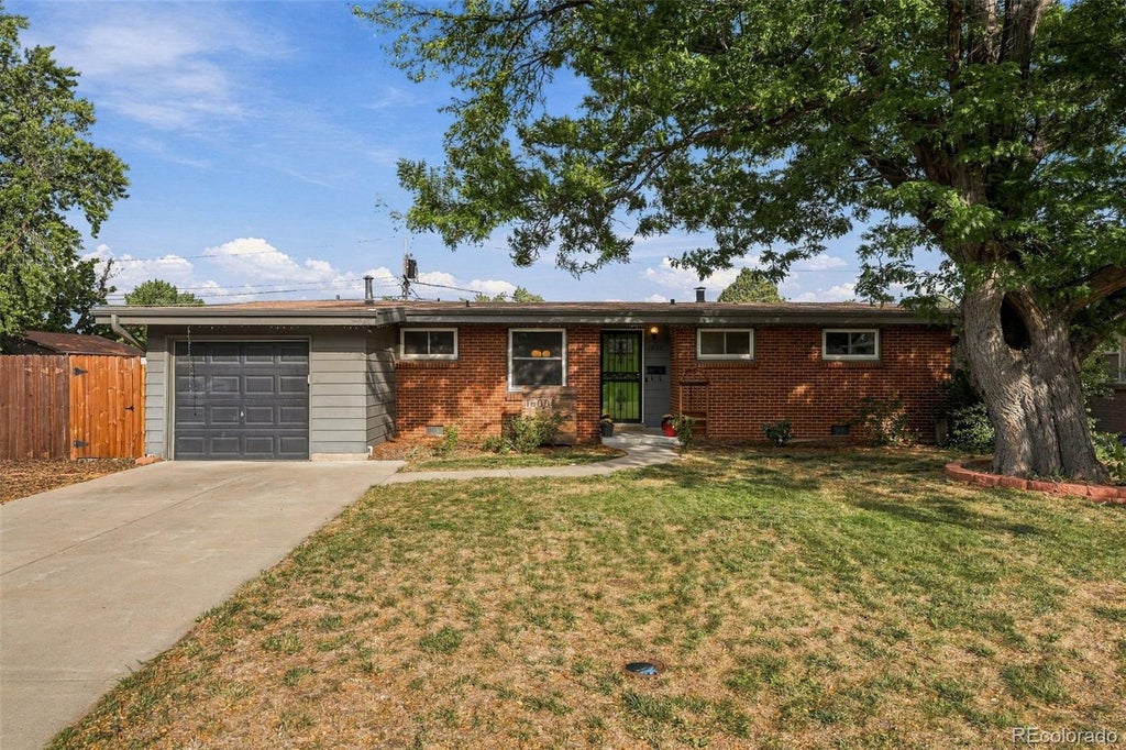 Photo of 1600 S Perry Street, Denver, CO 80219 (MLS # 5264966)