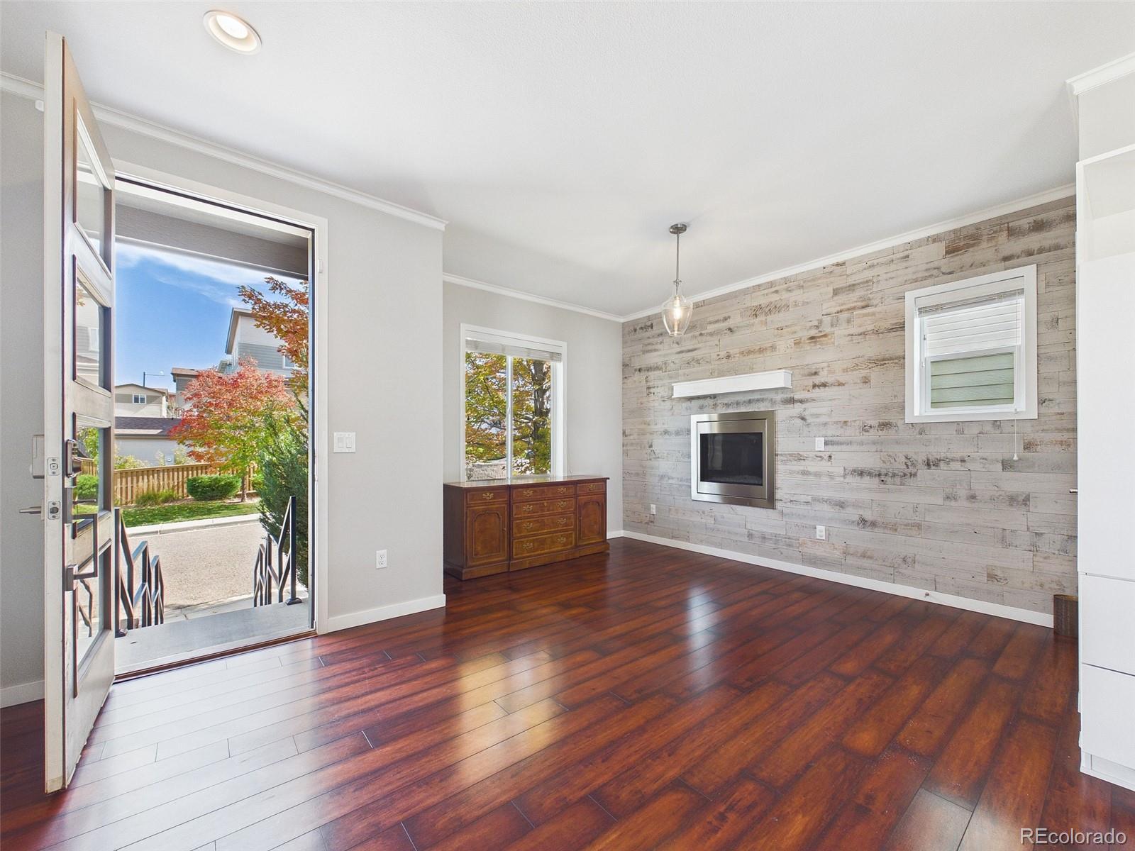 3328 Cranston Circle
