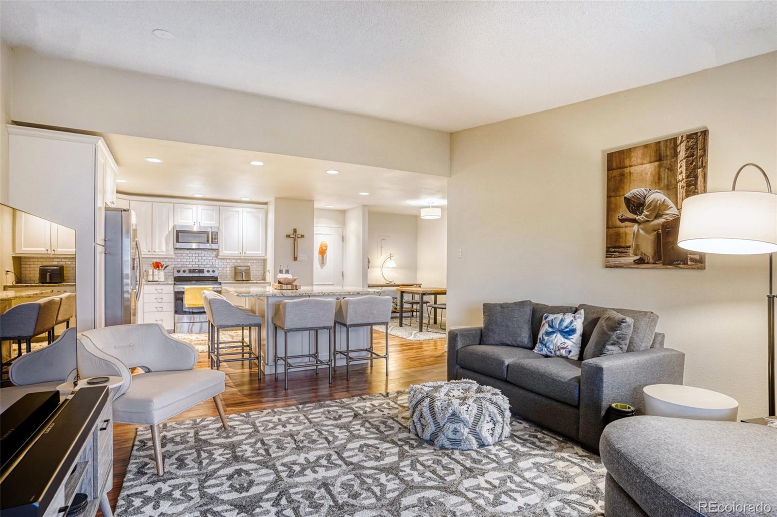 750 S Clinton Street 9D