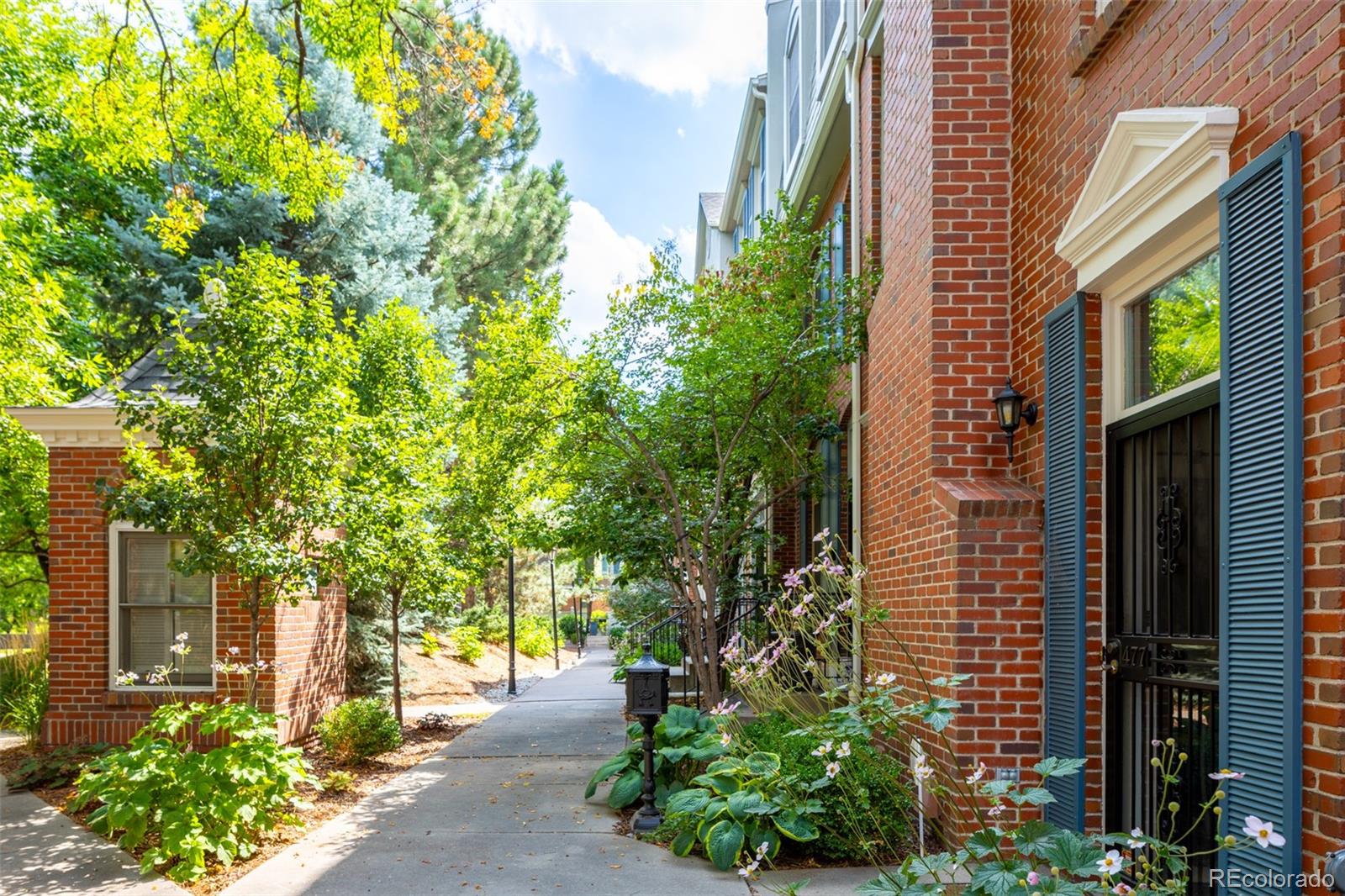 477 Josephine Street