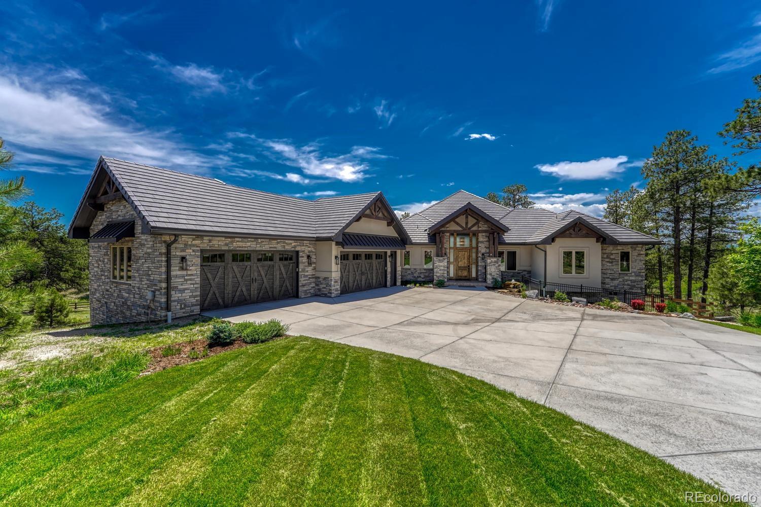 5694 Hidden Oaks Way