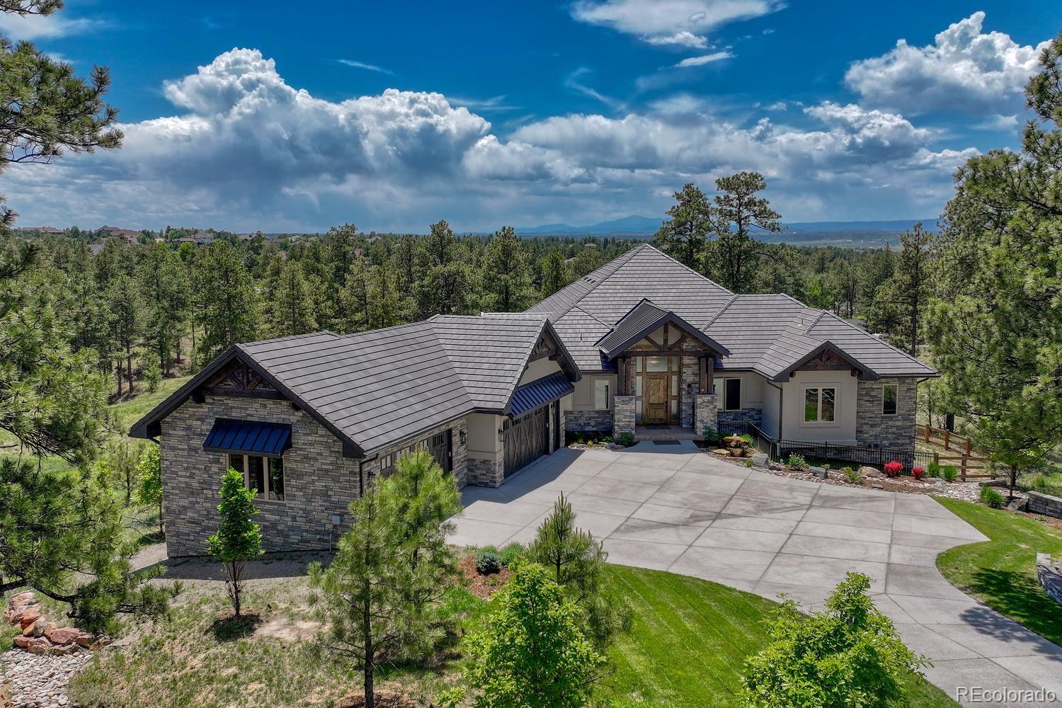 5694 Hidden Oaks Way