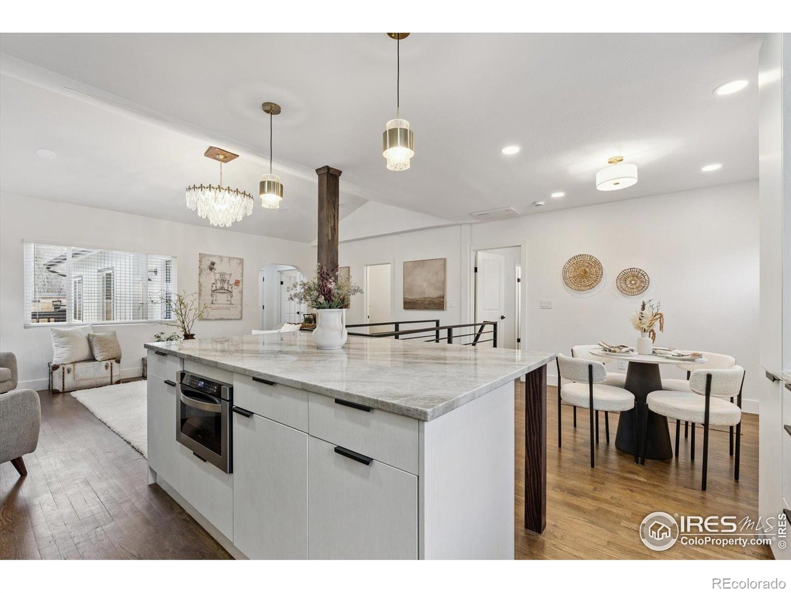 3360 S Broadway Street