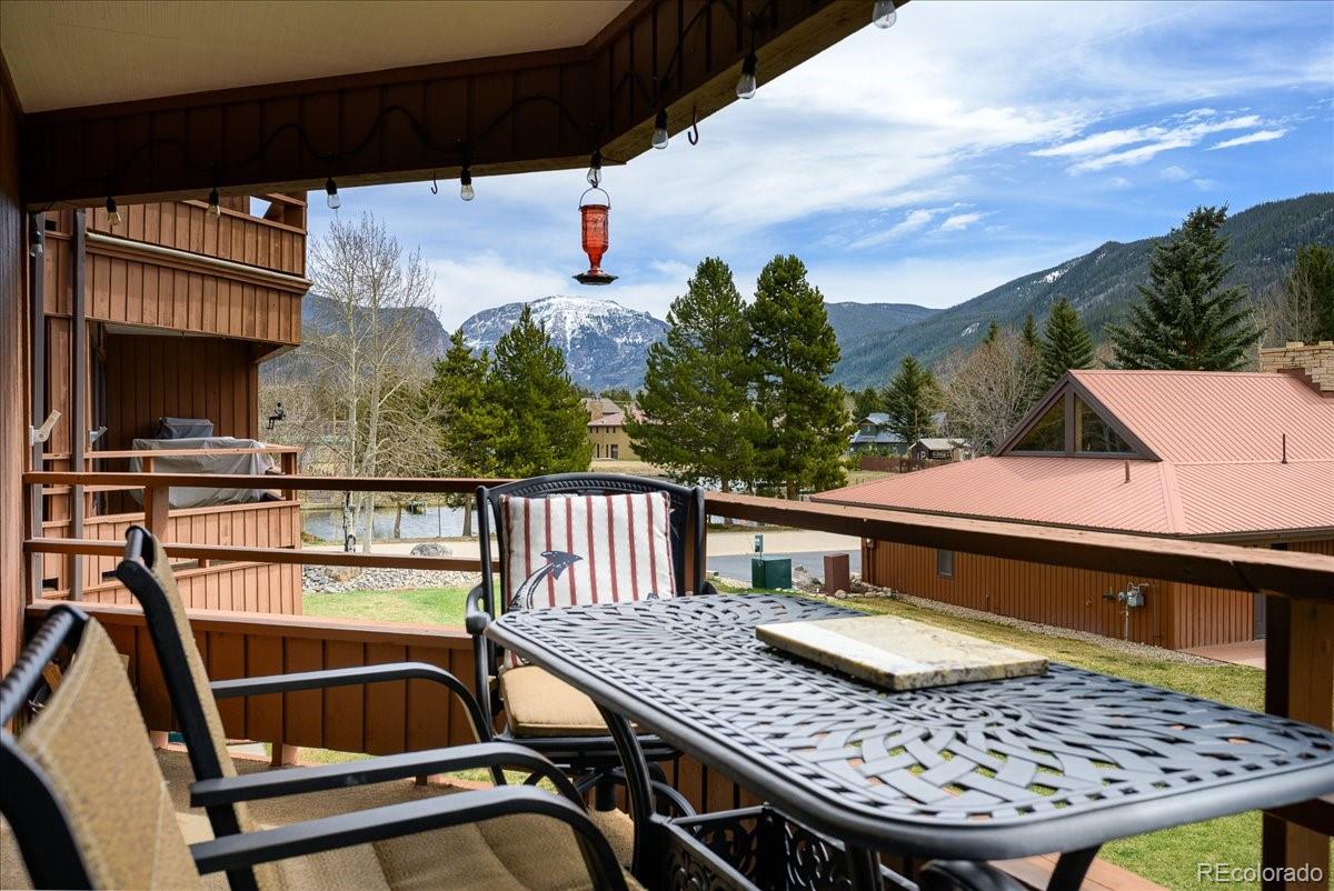 605 Lake Front Road 8