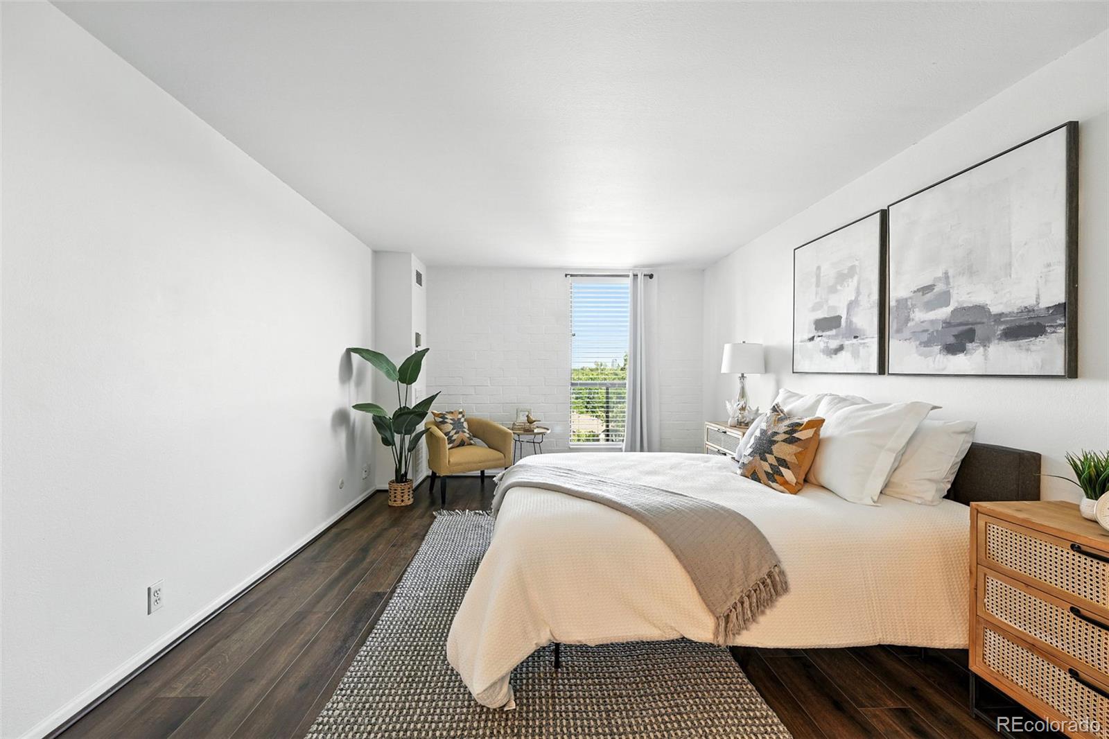 460 S Marion Parkway 801