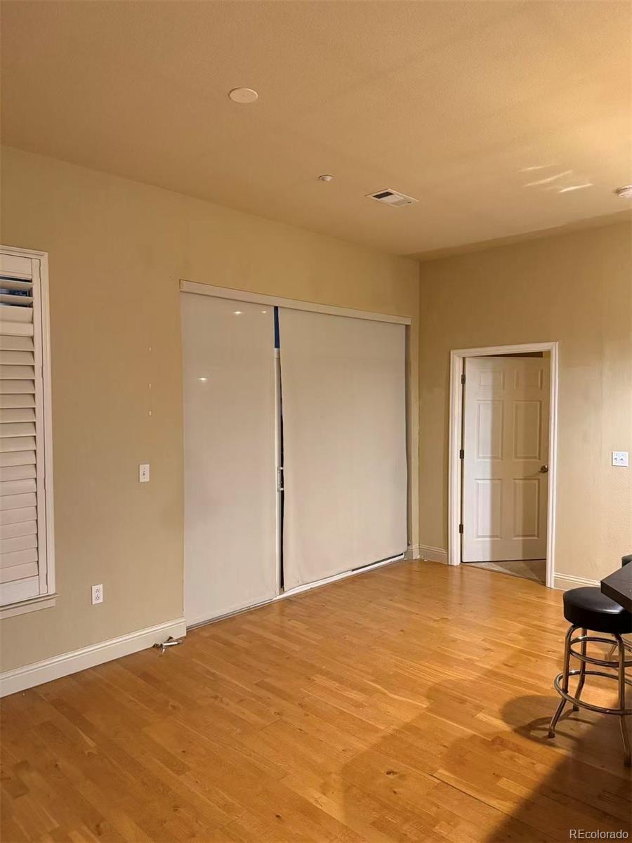 5401 S Park Terrace Avenue 105C