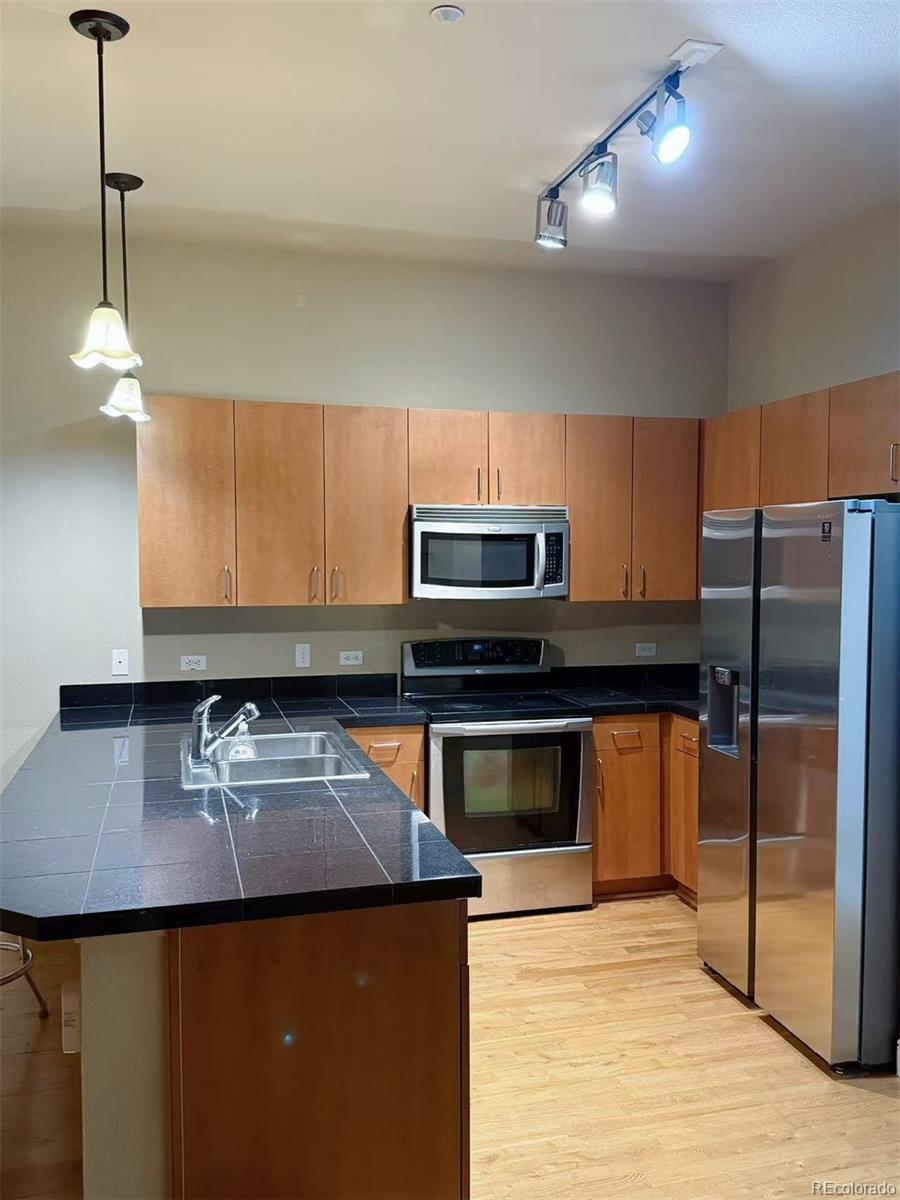 5401 S Park Terrace Avenue 105C