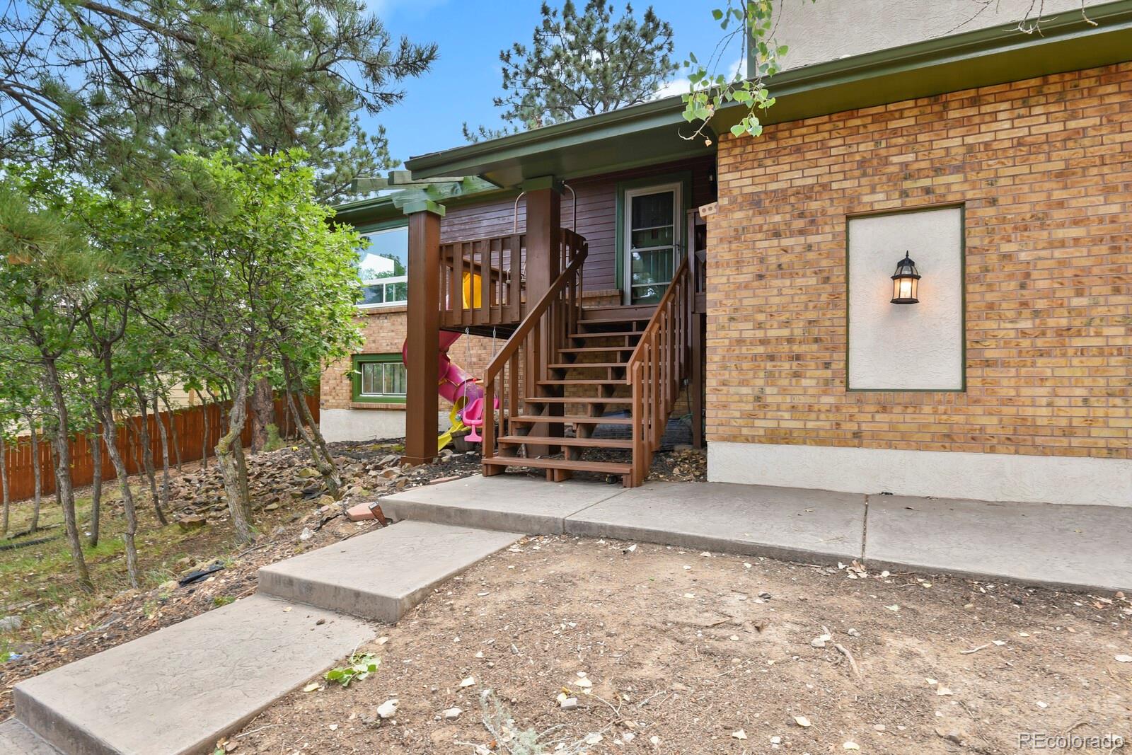5325 Autumn Hills Court