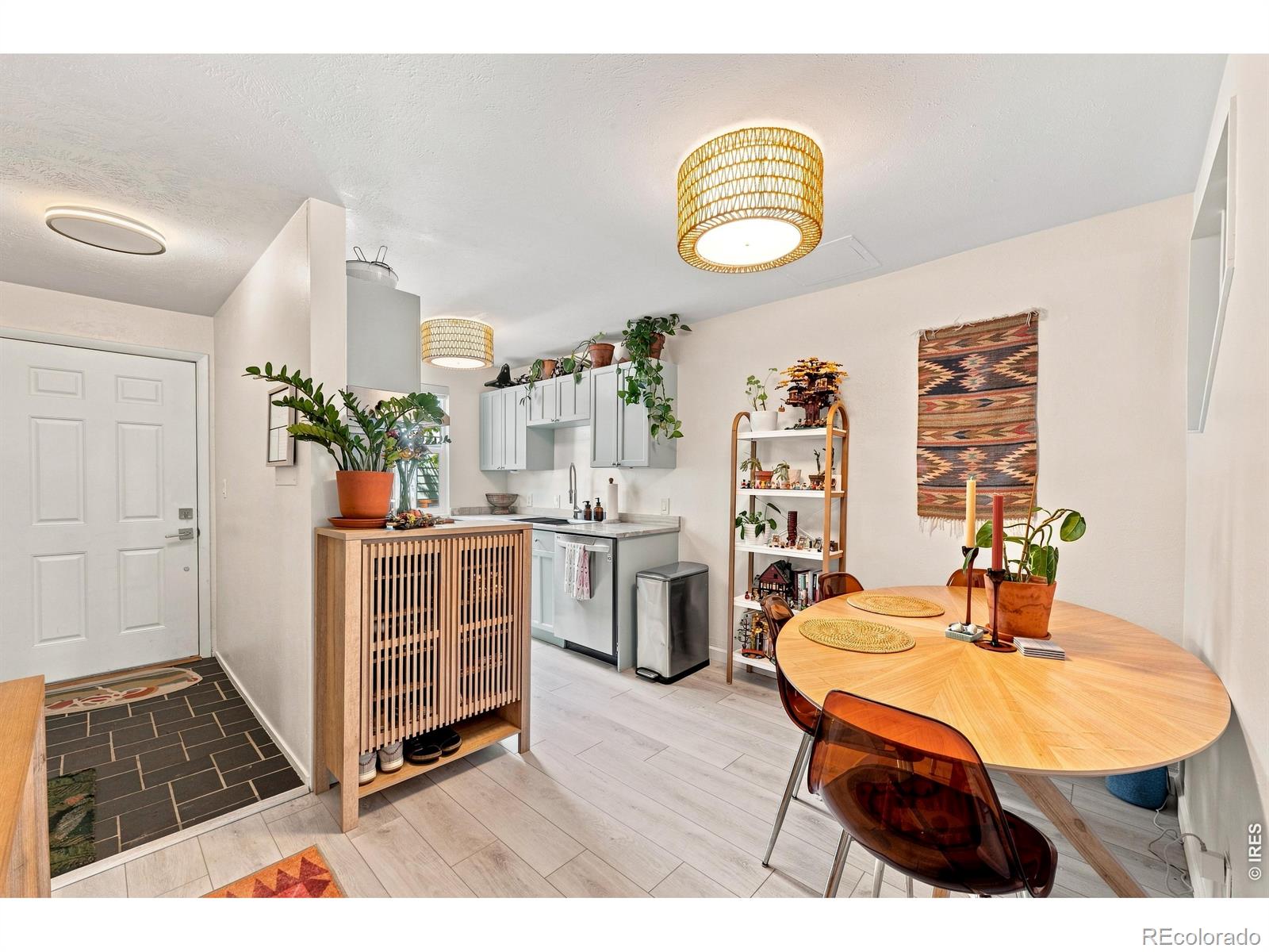 1111 Maxwell Avenue 228