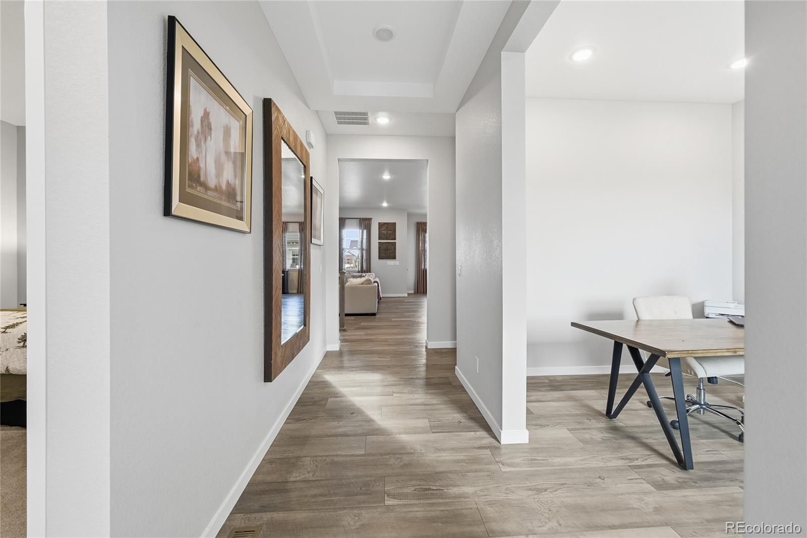 8708 S Quatar Street