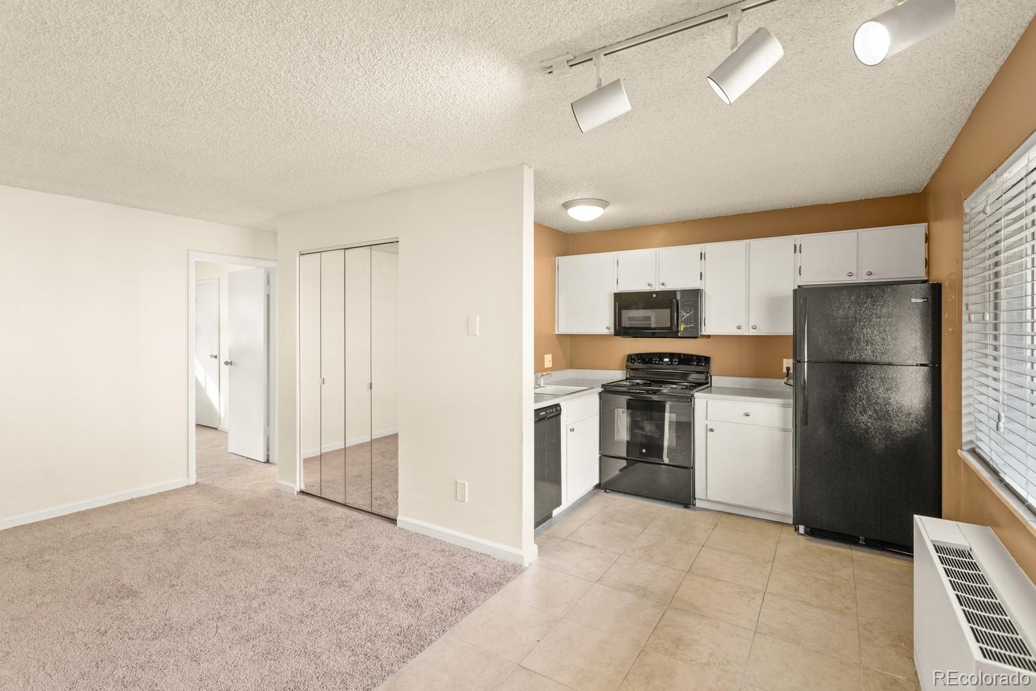 3161 Madison Avenue 302