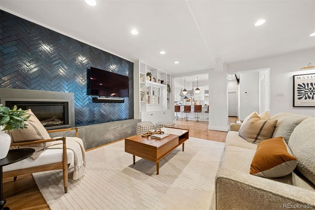 Photo of 4949 E 6th Avenue Parkway, Denver, CO 80220 (MLS # 7306649)