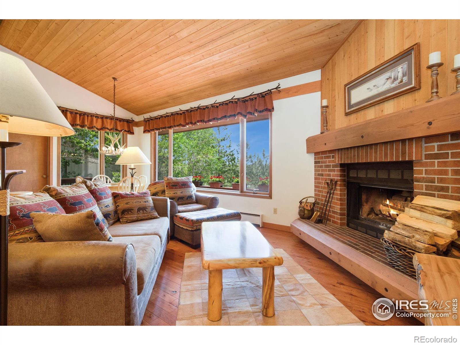 60 Aspen Lane
