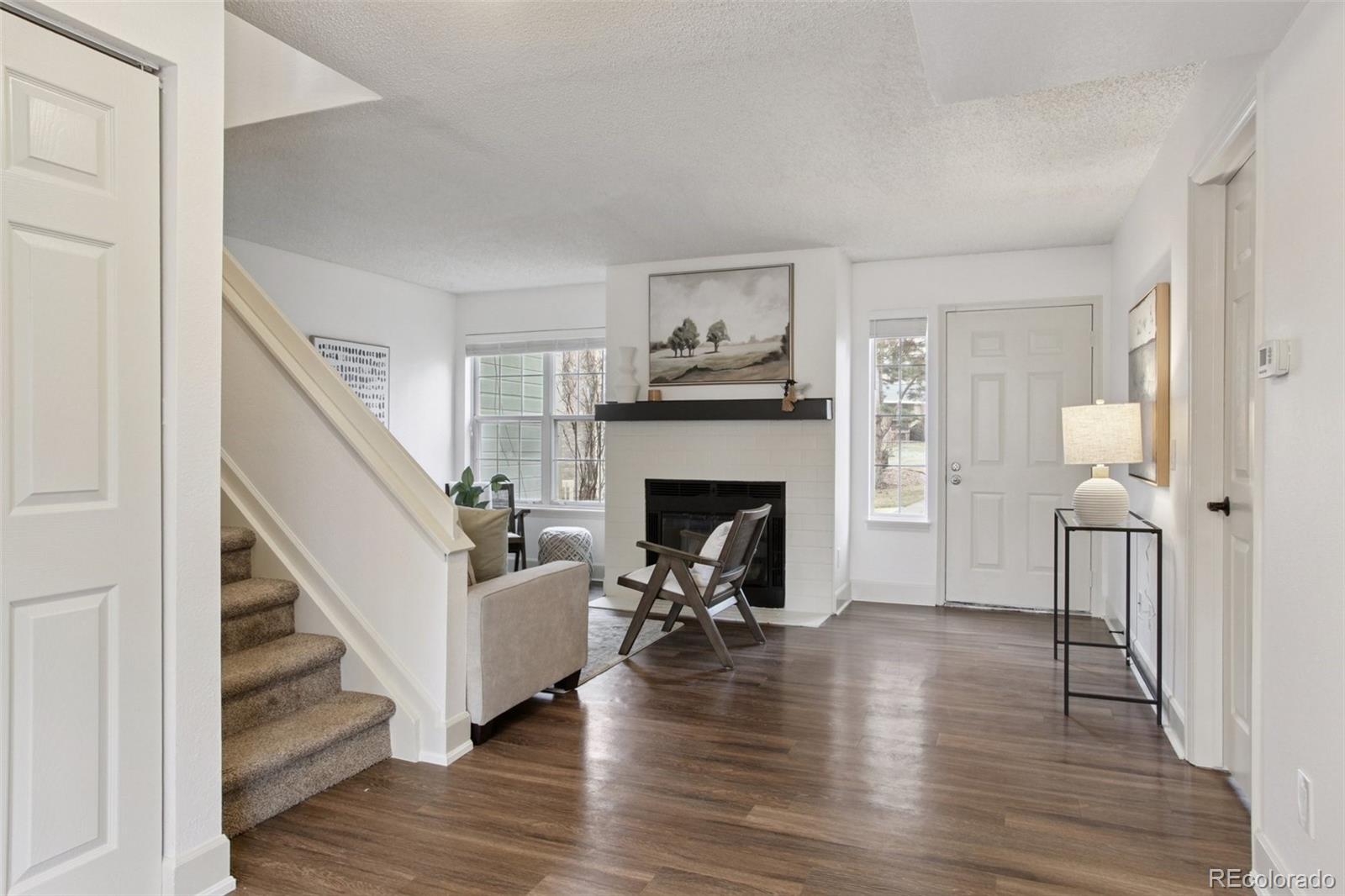 2726 E Otero Place 8