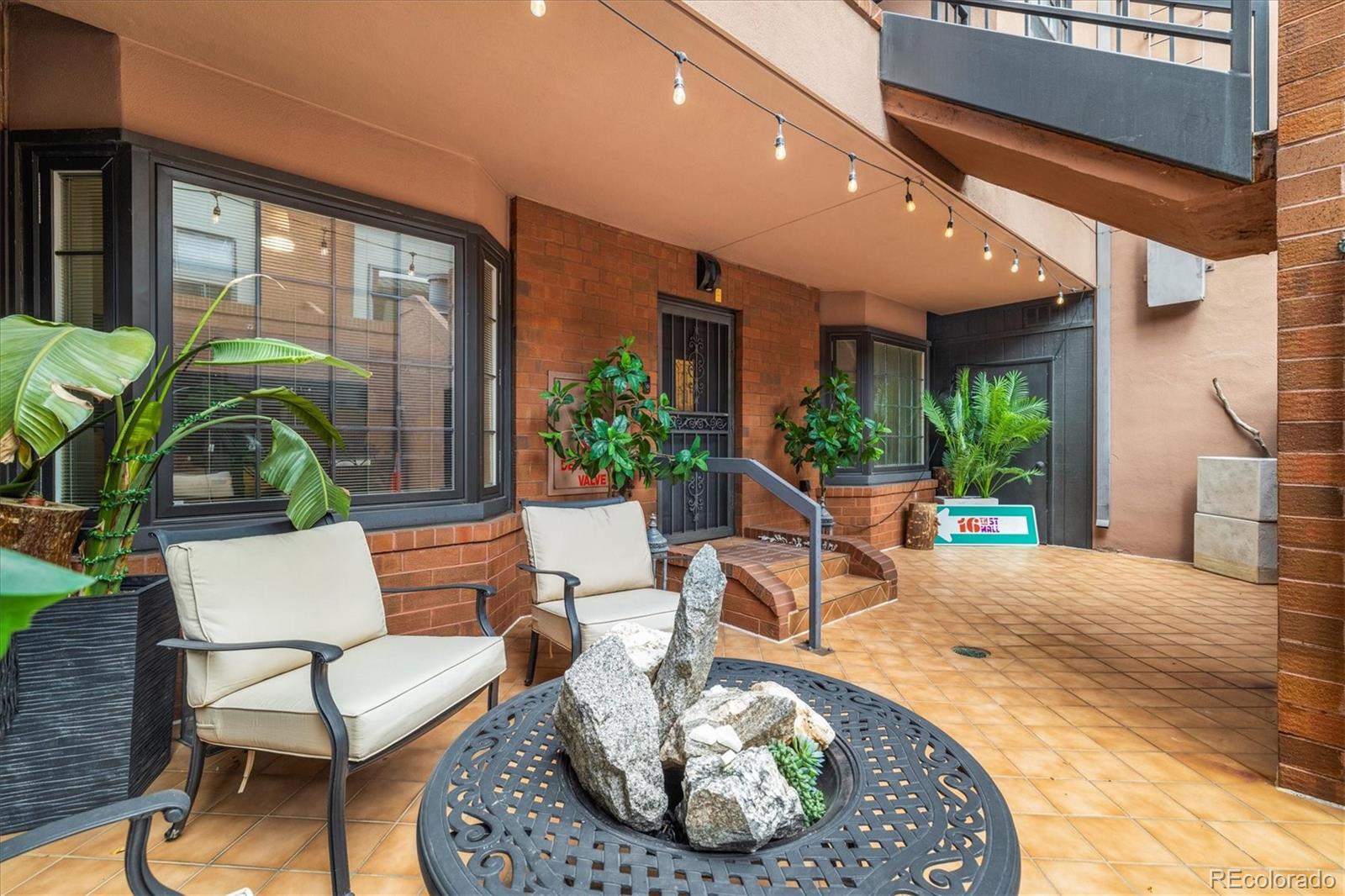 1512 Larimer Street 10