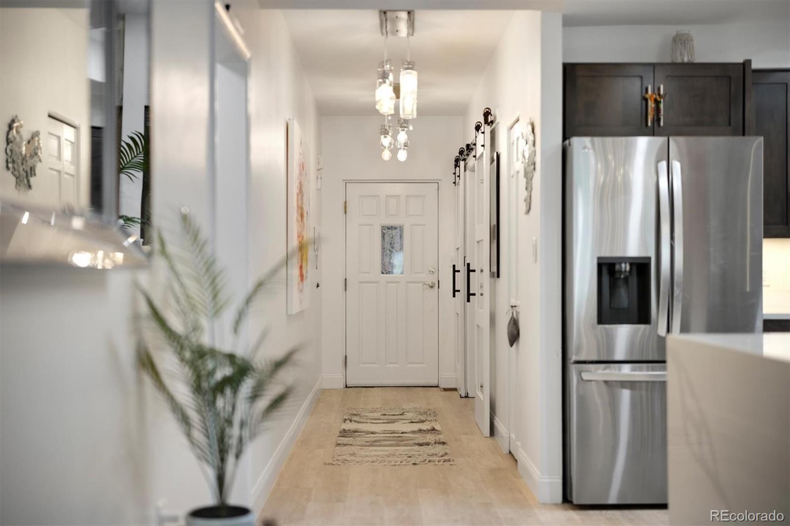 1512 Larimer Street 10