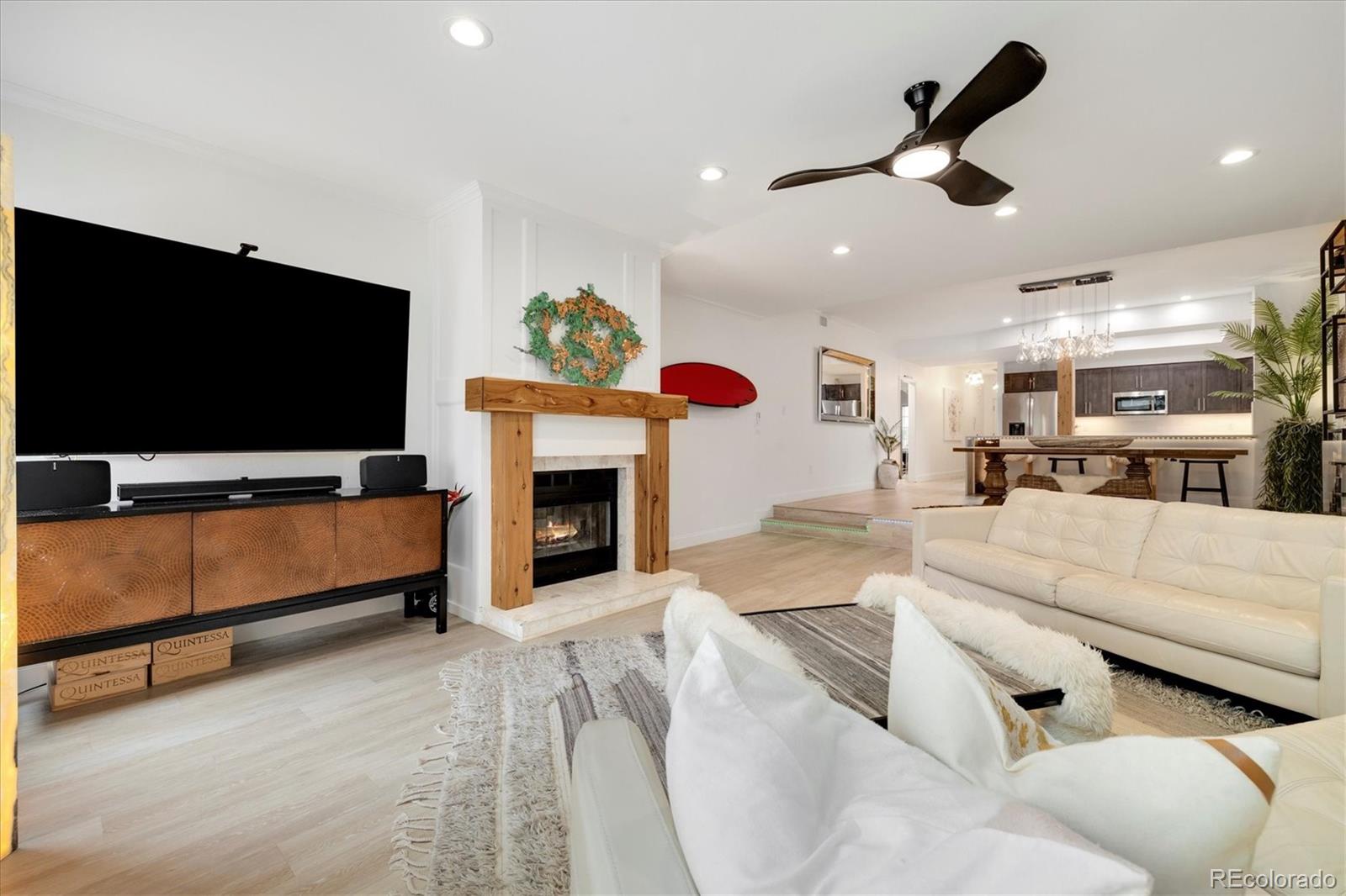 1512 Larimer Street 10