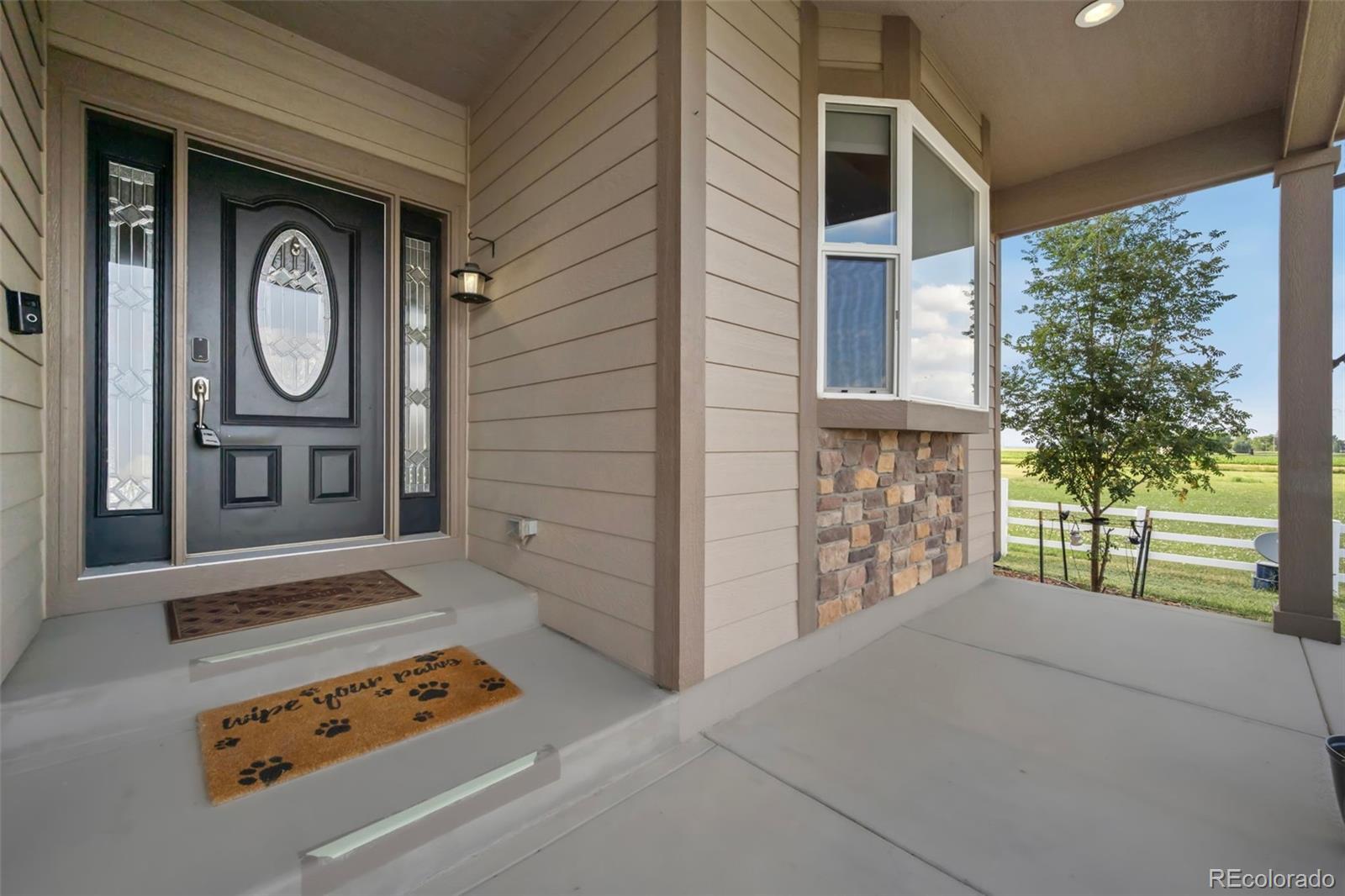 859 Schrage Way