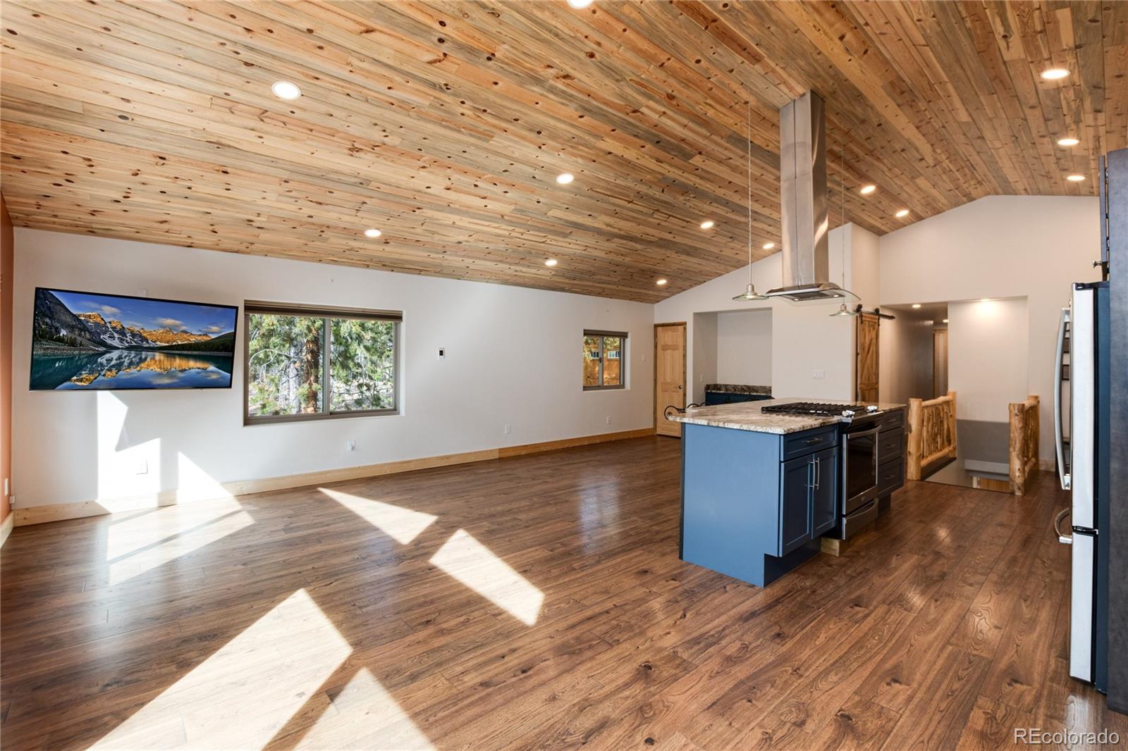 705 Agate Street