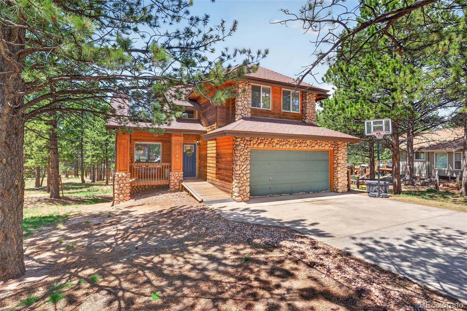 2141 Valley View Drive