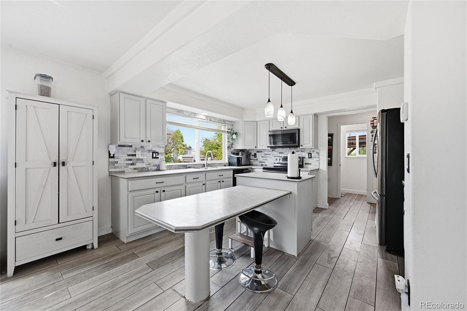 4335 Lyndenwood Point