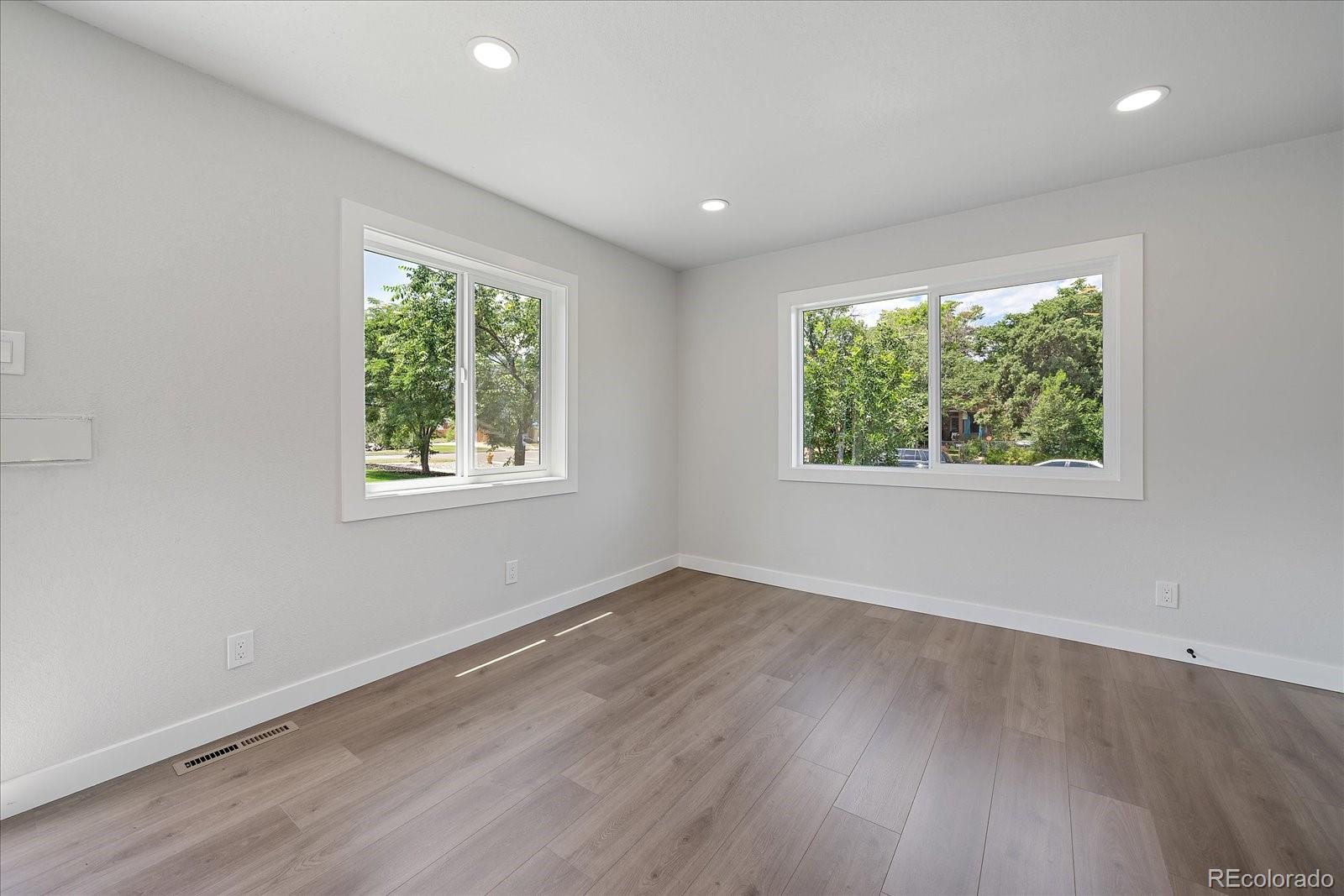 3216 Elizabeth, Denver, CO, 80205 2 3216 Elizabeth