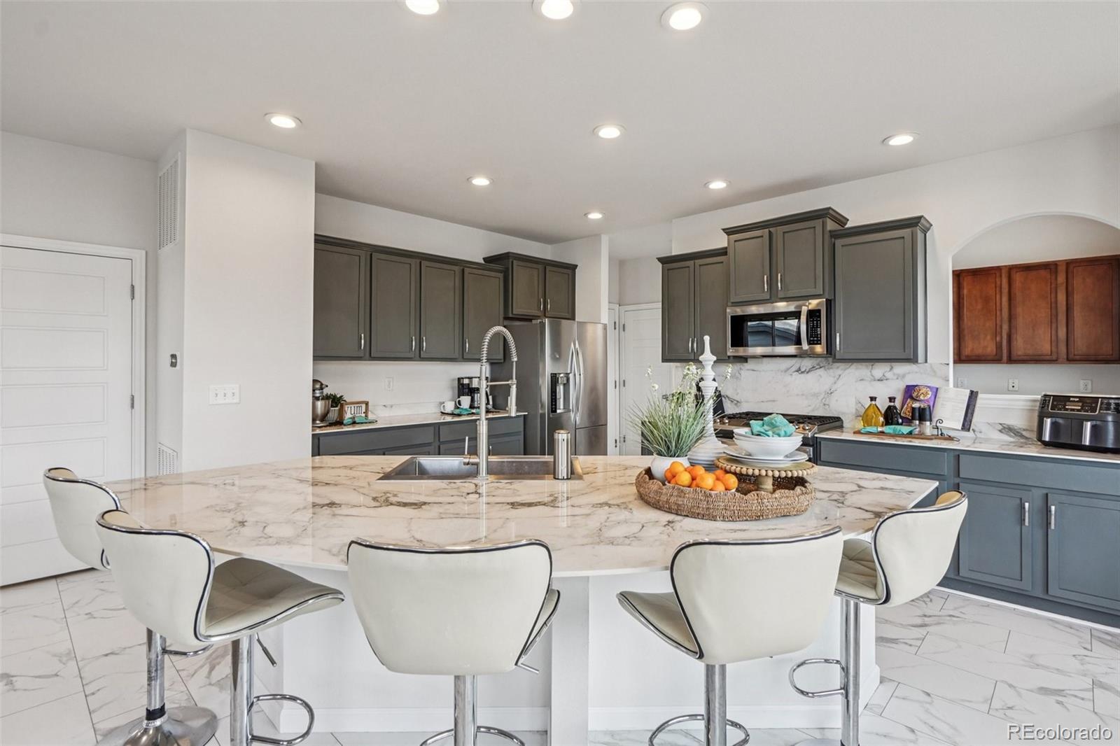 12339 Syracuse Street