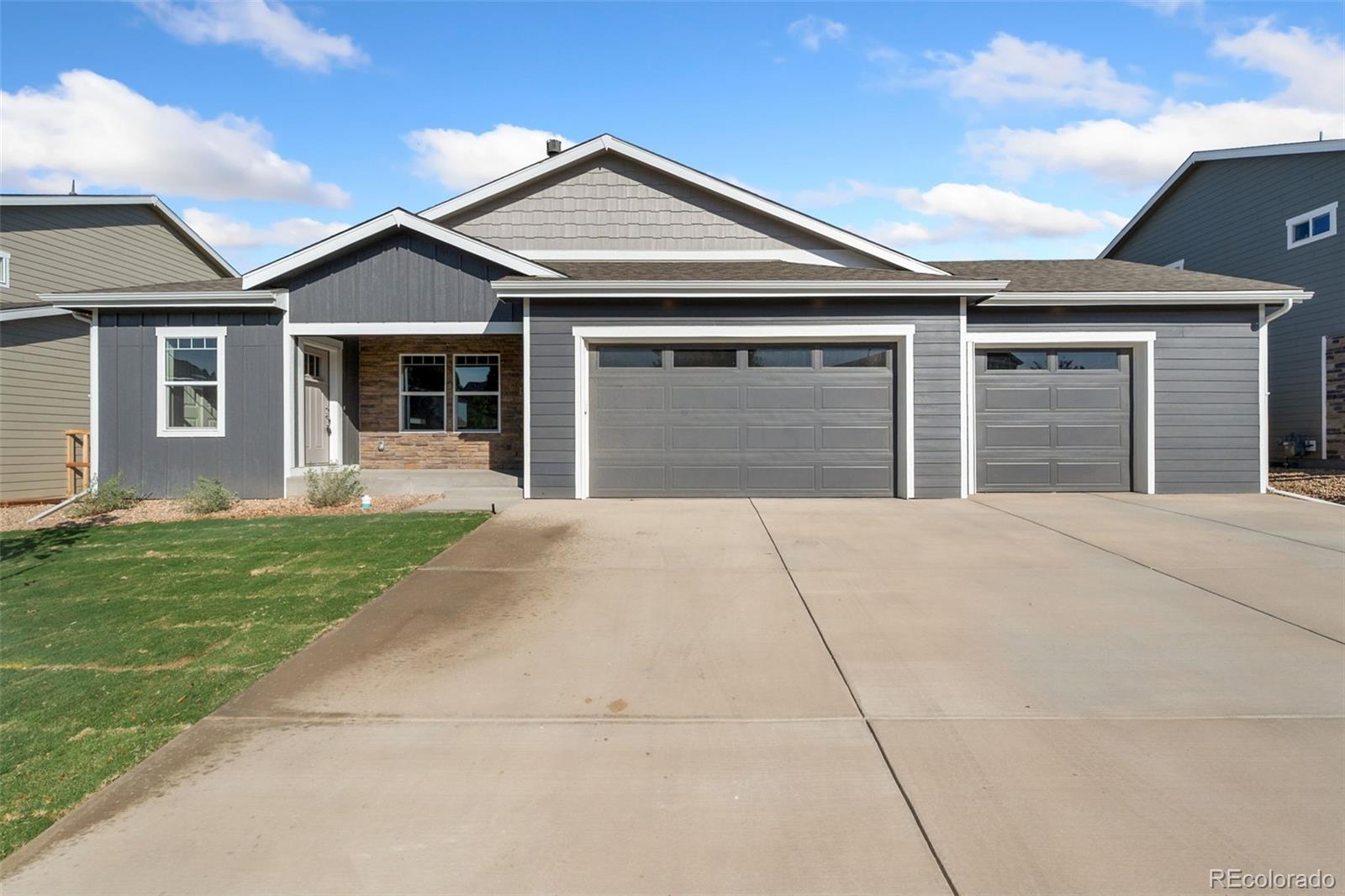 9048 Harlequin Circle
