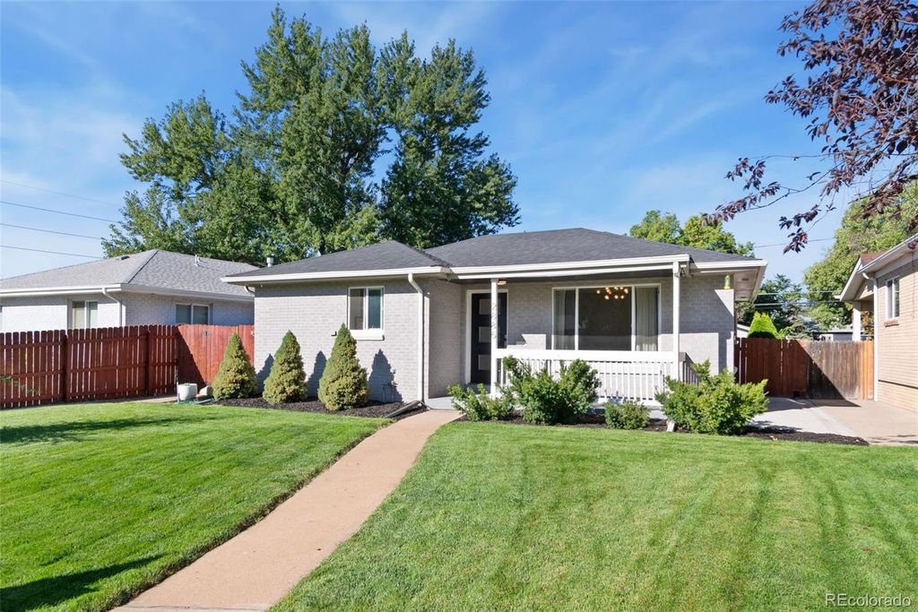 Photo of 2885 S Pennsylvania Street, Englewood, CO 80113 (MLS # 4986325)