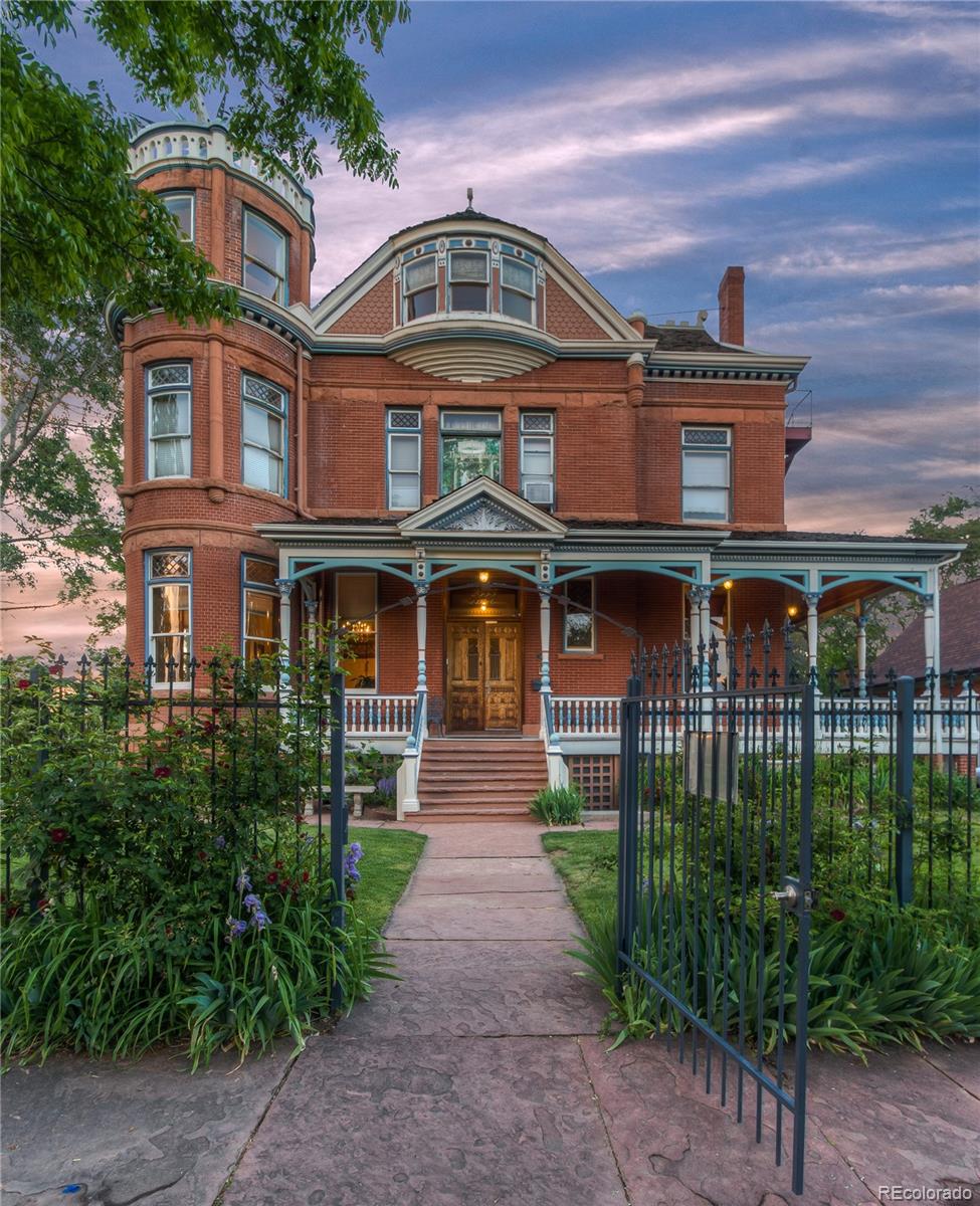 2555 W 37th Avenue
