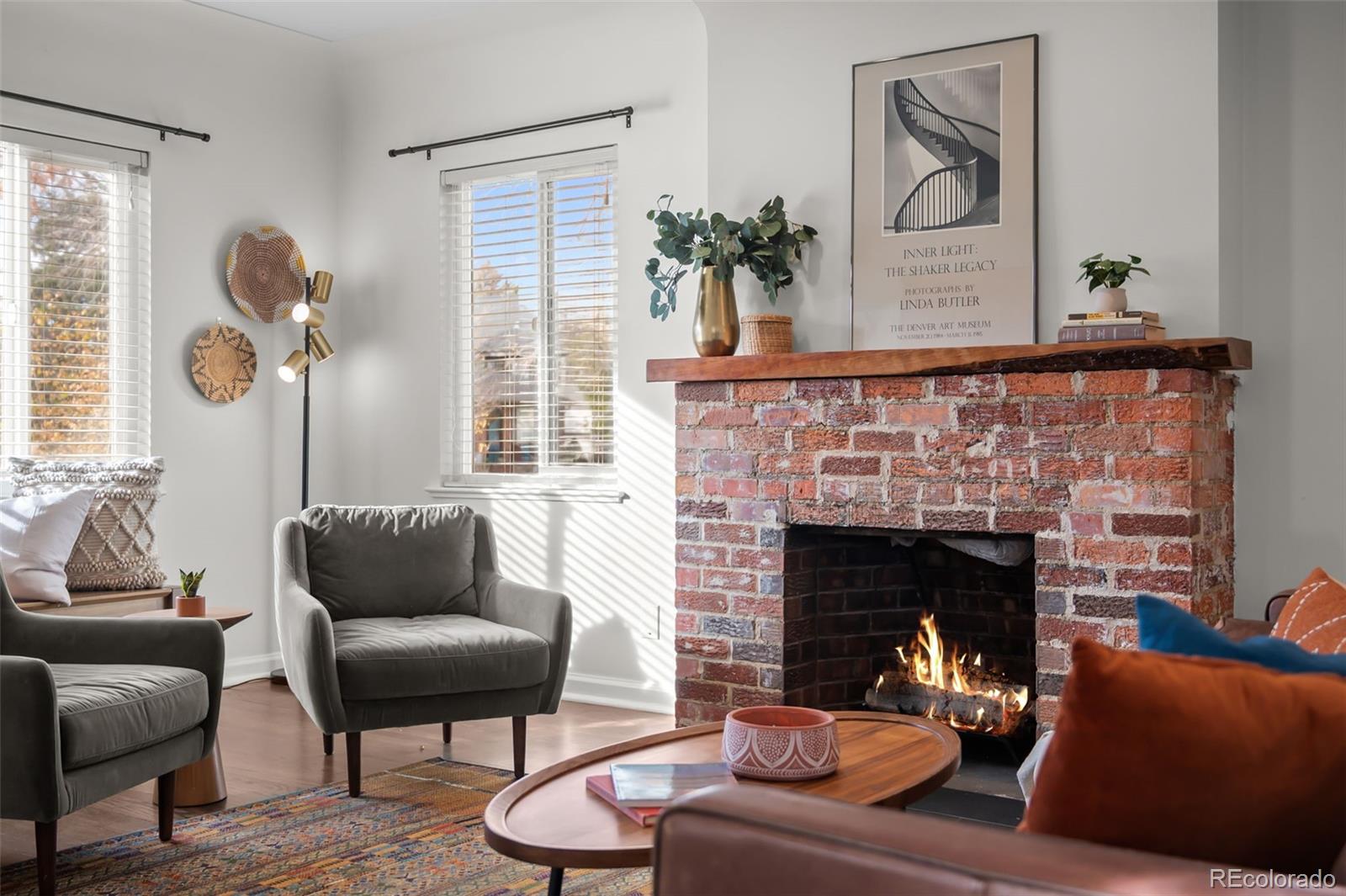 2842 N Glencoe Street