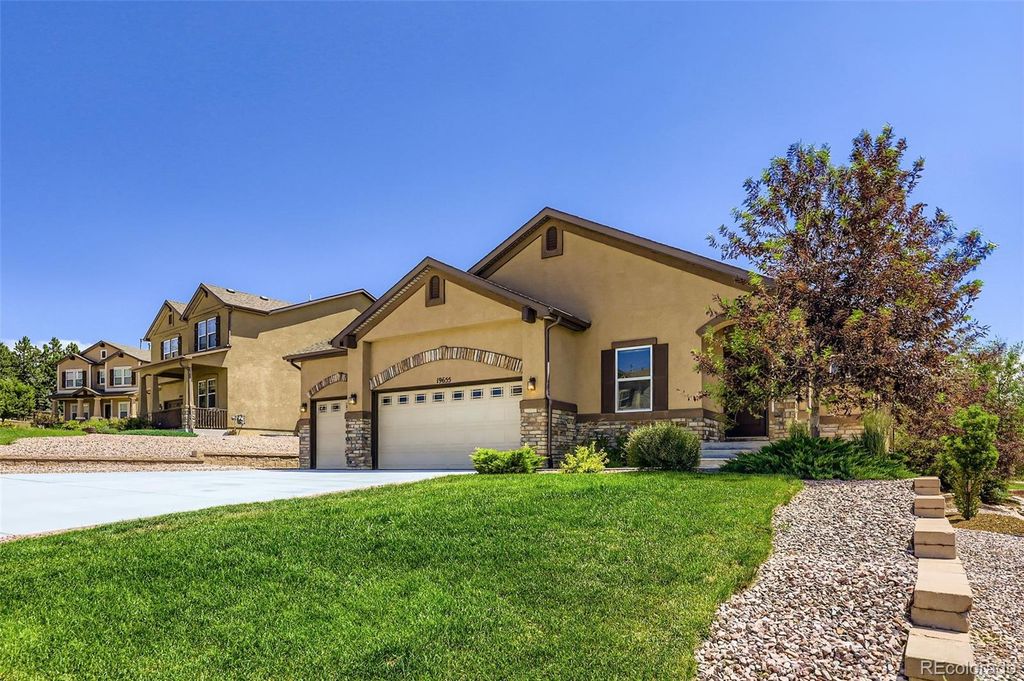 Photo of 19655 Still River Court, Monument, CO 80132 (MLS # 4811226)