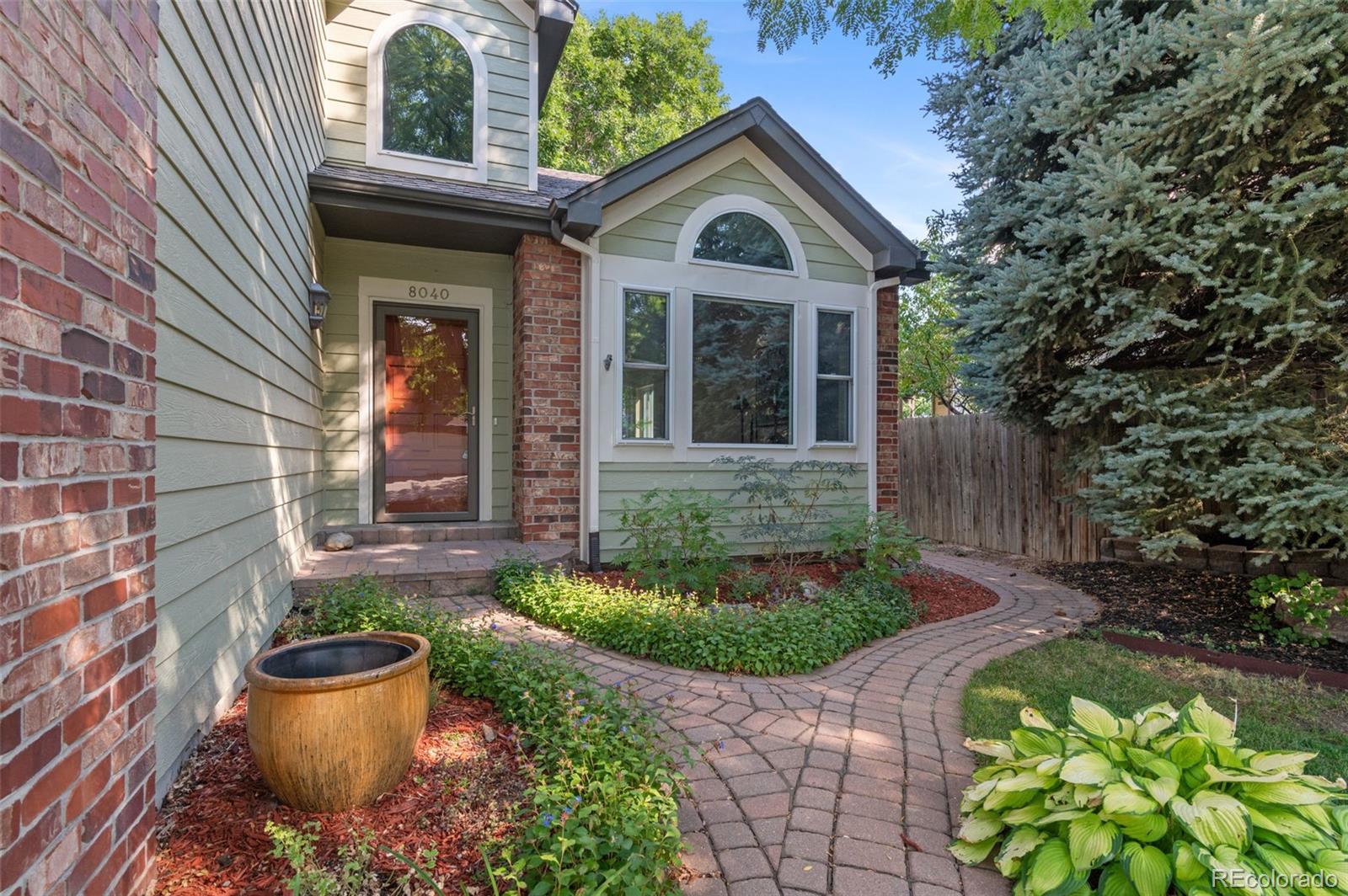 8040 W 78th Circle