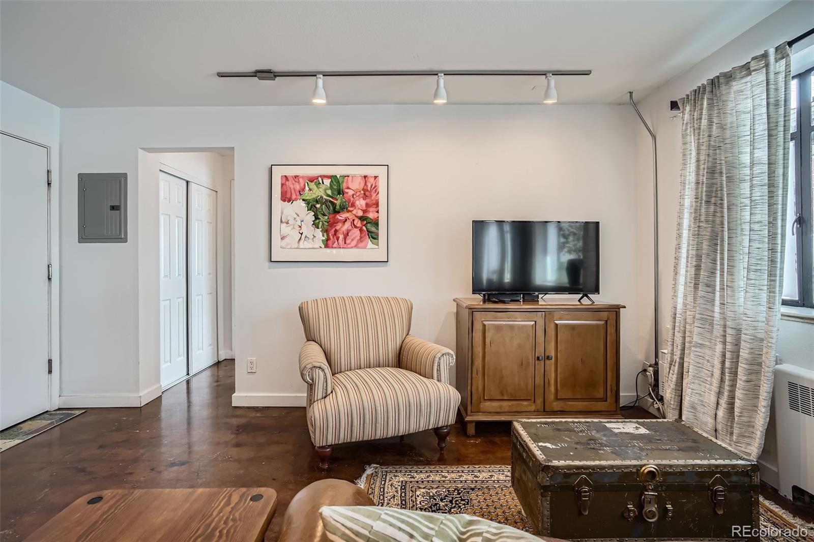 500 E 11th Avenue 205