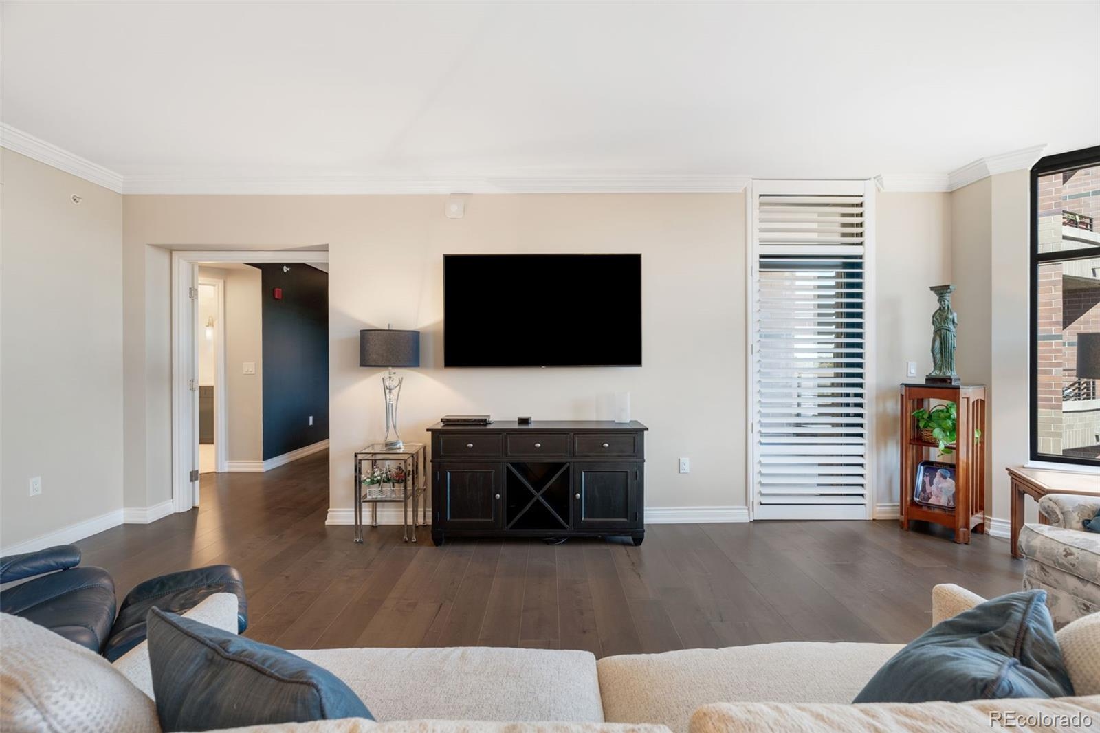 8100 E Union Avenue 1003