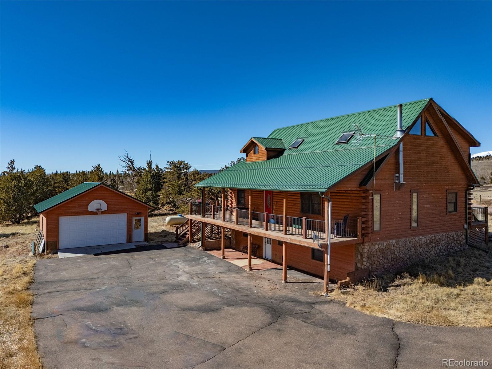 1528 Silverheels Road