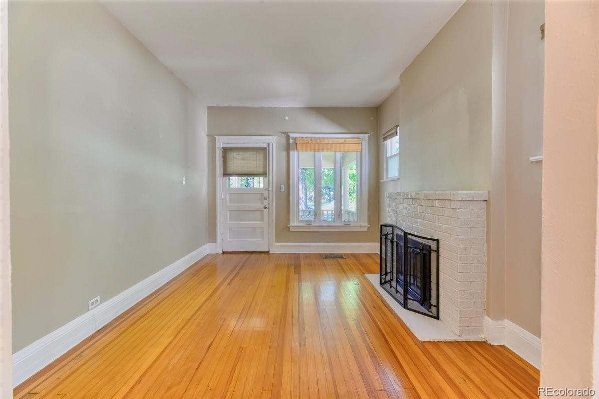 284 S Marion Parkway
