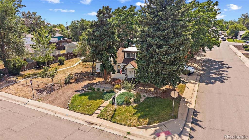 Photo of 1003 S Newton Street, Denver, CO 80219 (MLS # 2014565)